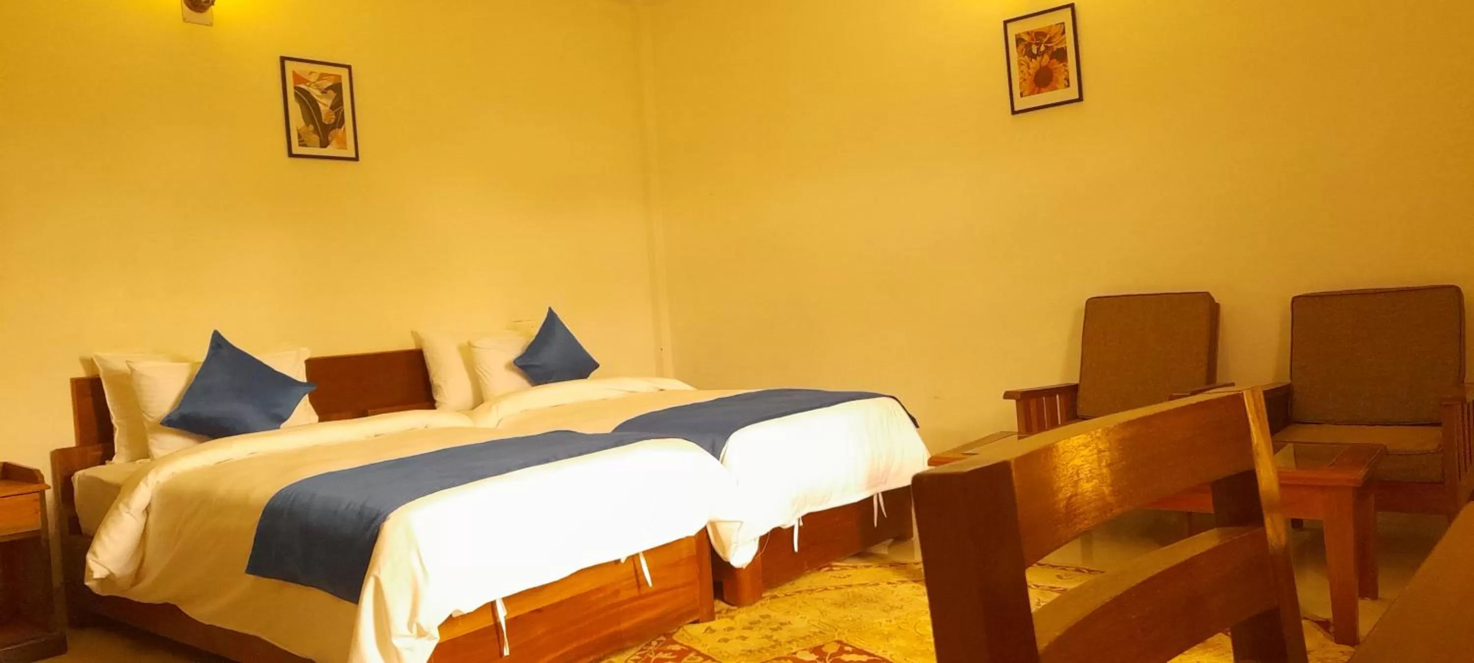 Bedroom, Bed in The Camellia