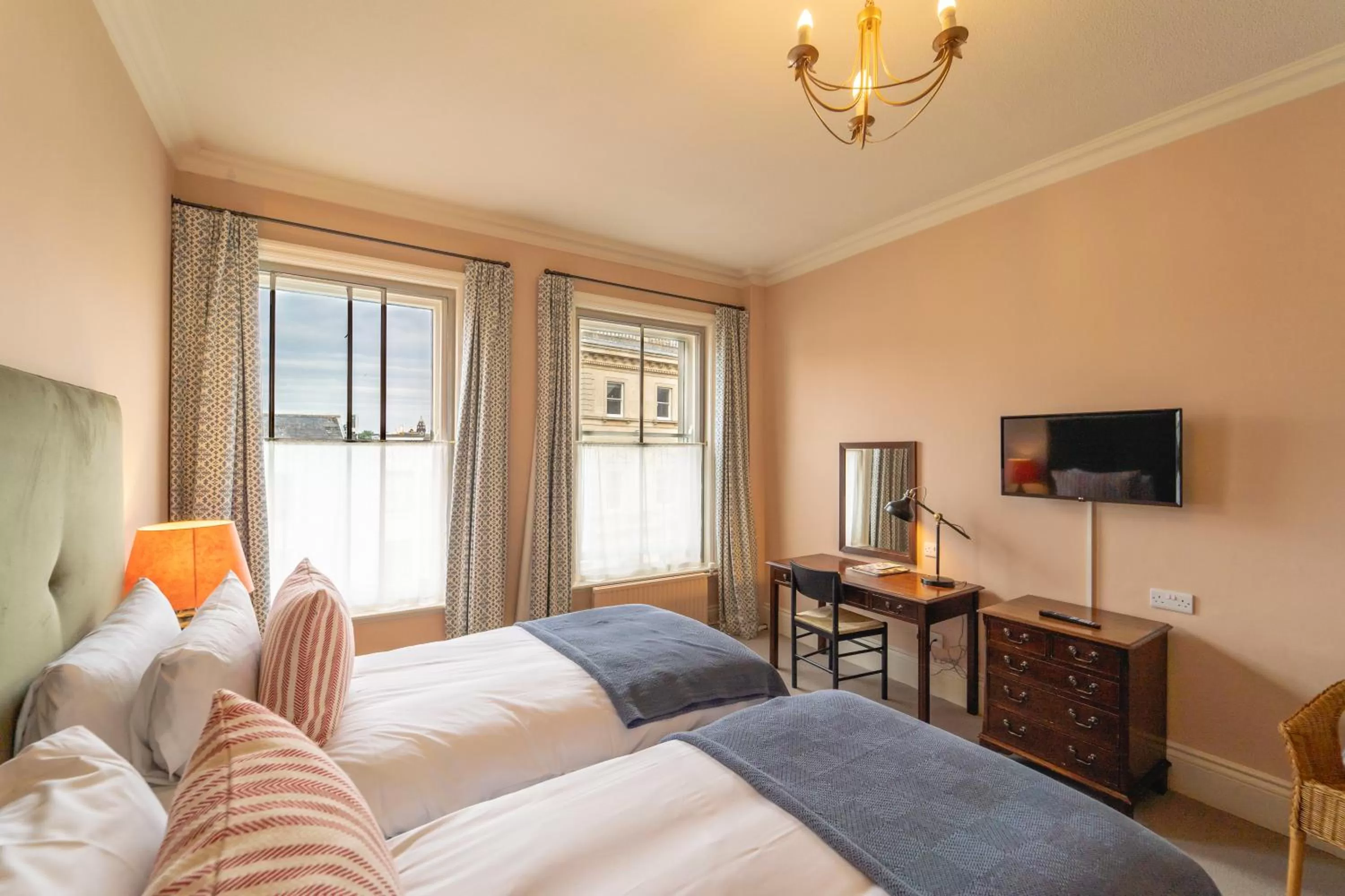 Bed in The Green Dragon Hotel