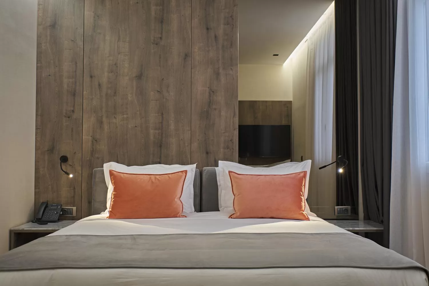 Bed in Athens The L7 Str - Luxury Boutique Collection Hotel