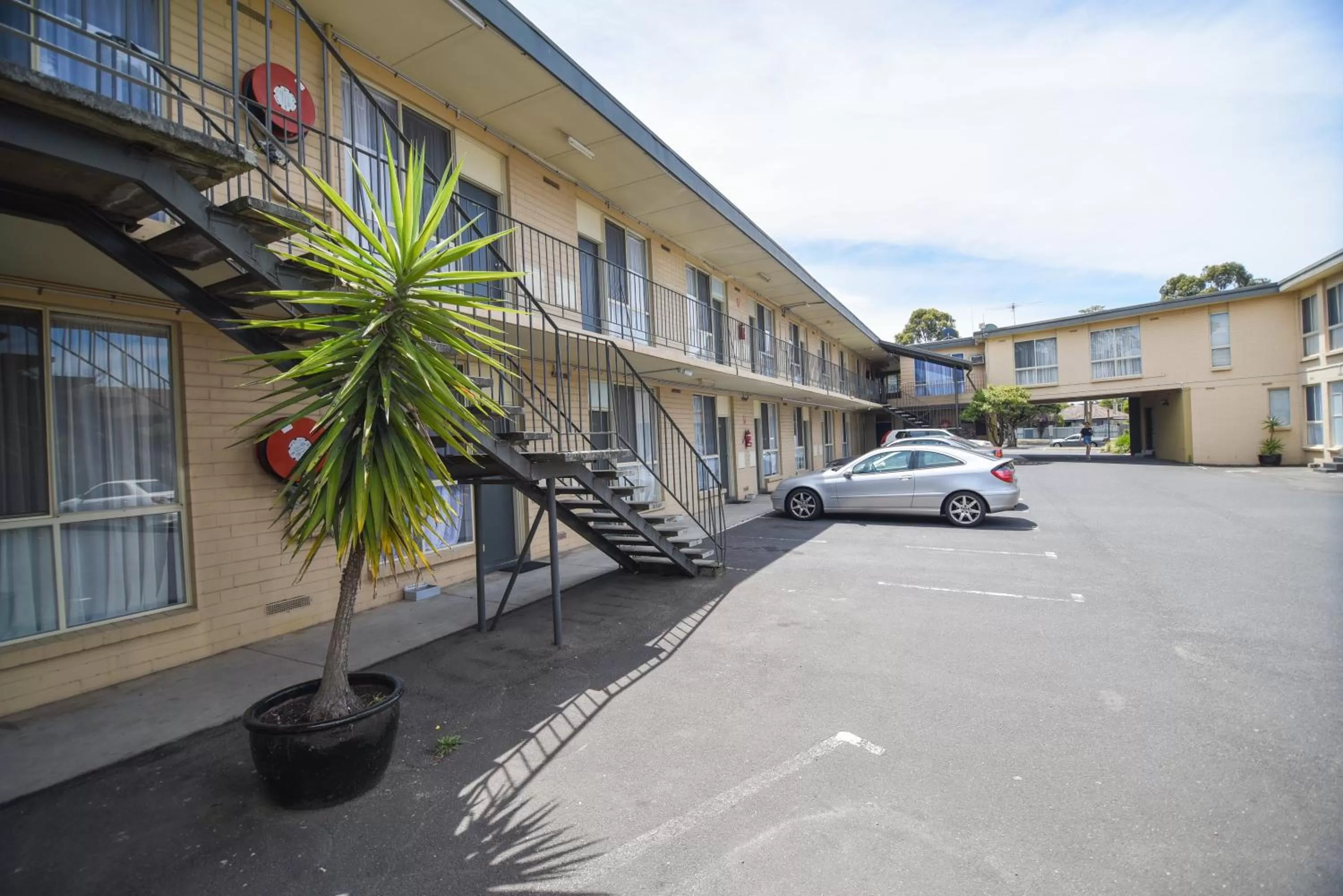 Property building in Dandenong Motel