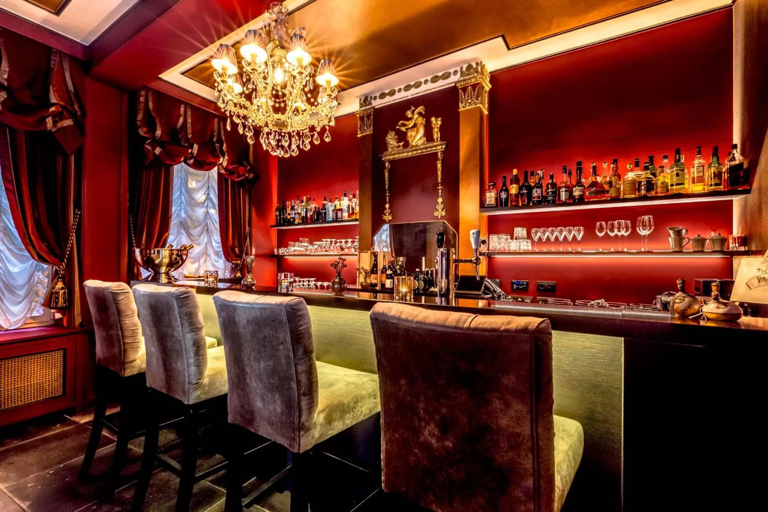 Lounge or bar in Boutique Hotel De Castillion
