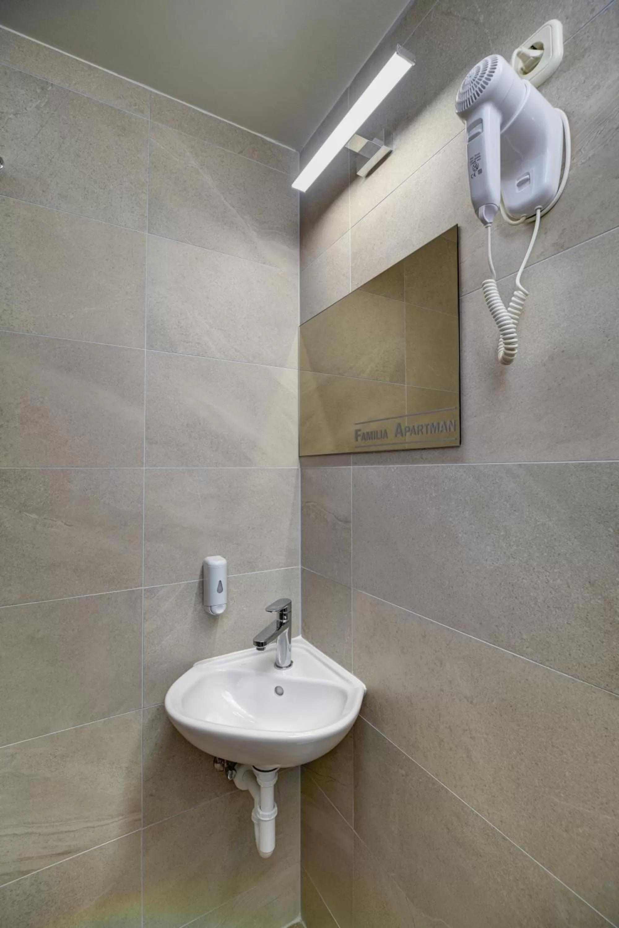 Familia Panzió & Apartmanház Győr