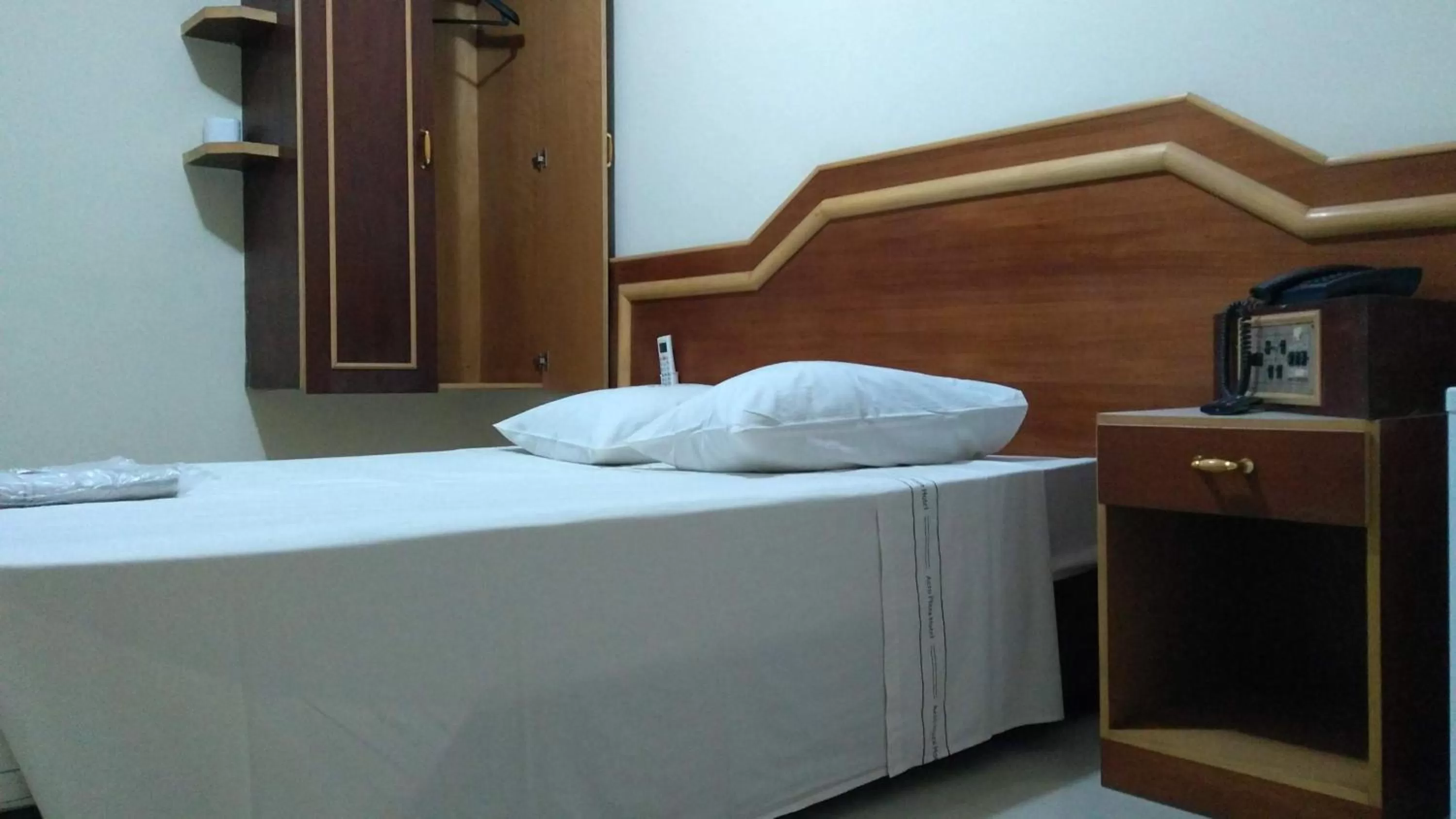 Bed in Aero Plaza Hotel