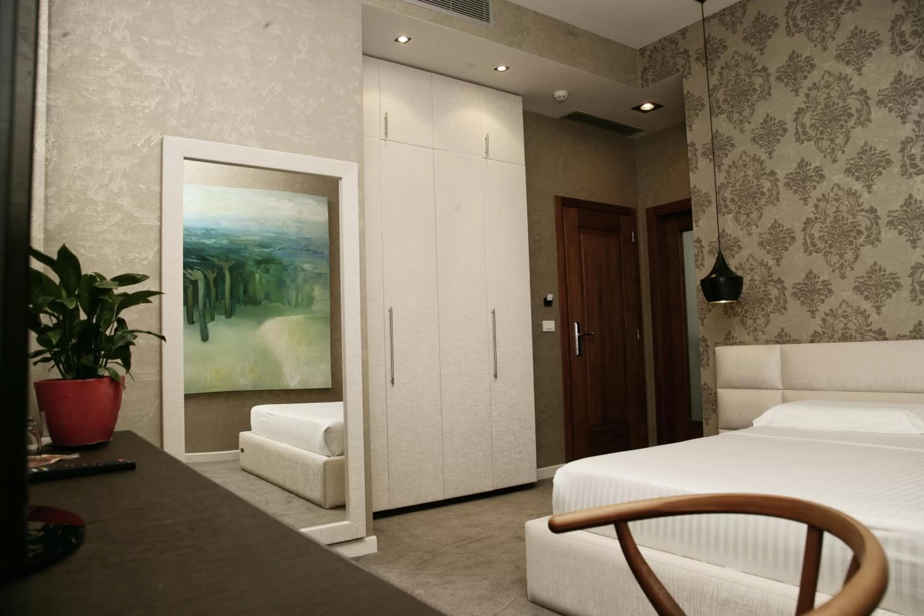 TV and multimedia in La Bohème Hotel