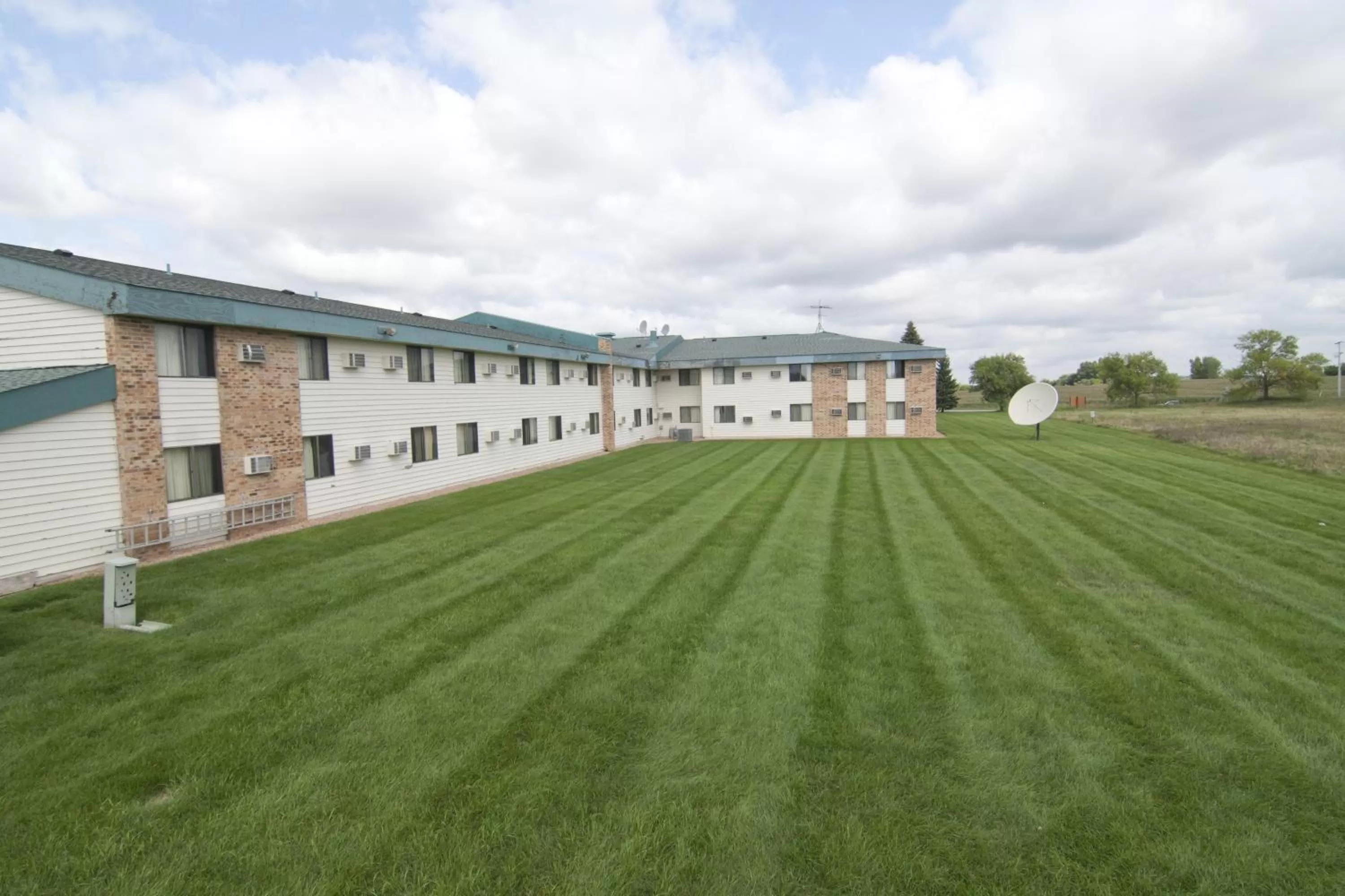 Property building in Motel 6-Lakeville, MN - South - Lakeville