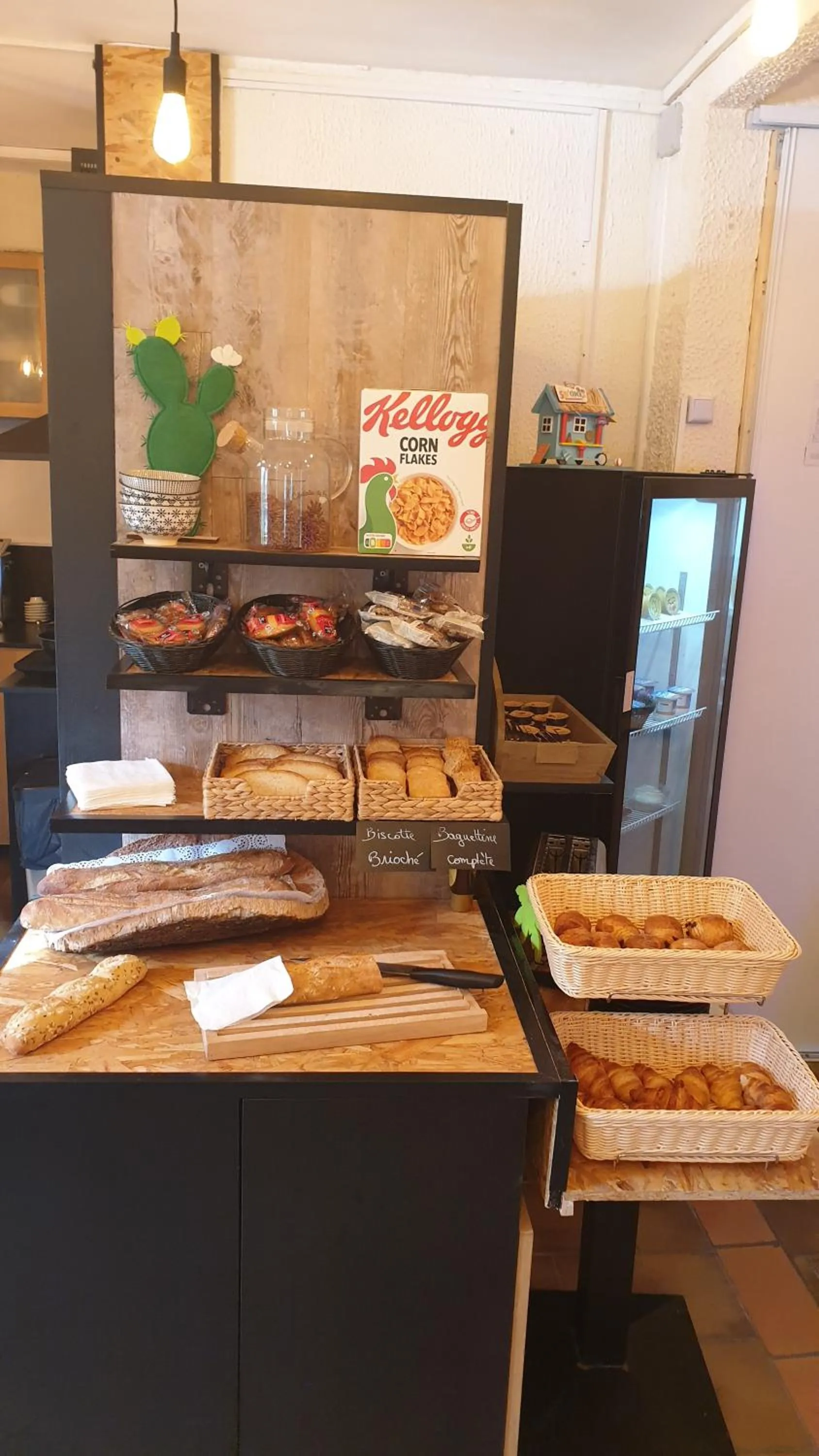 Buffet breakfast in Hotel Chanteplage