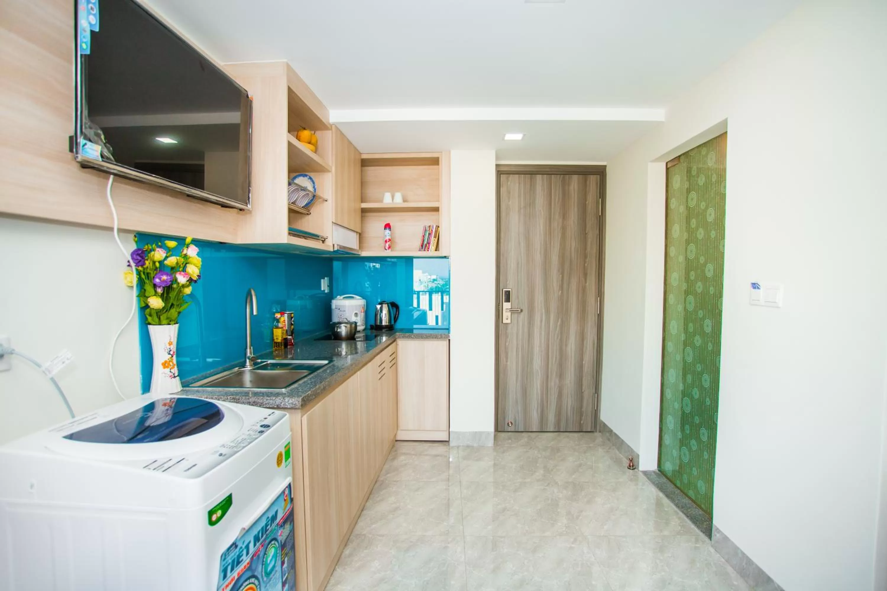 Moonlight Bay Hotel & Apartment