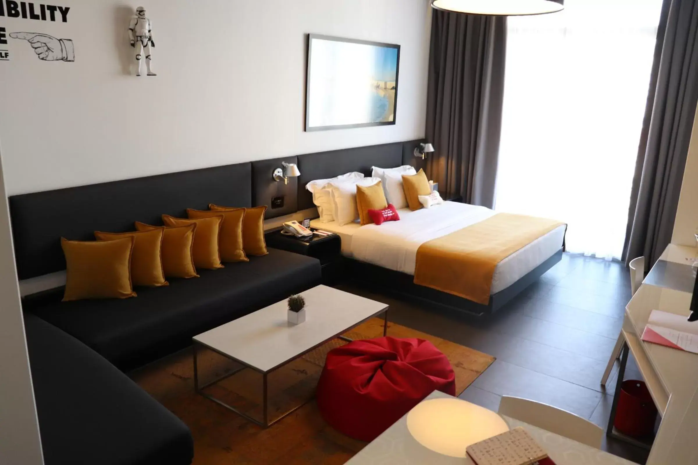 Premium King Room with Balcony in The Smallville Hotel Premium King Room with Balcony in The Smallville Hotel