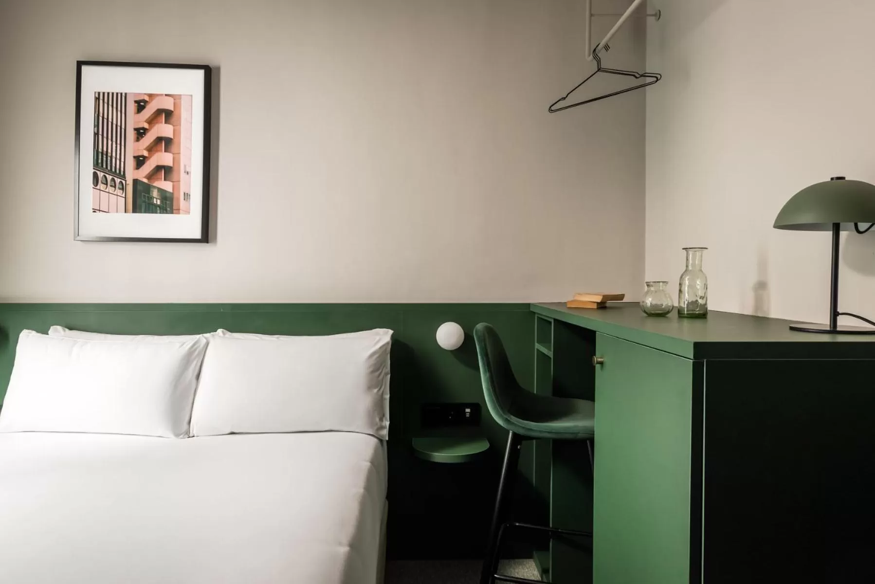 Bedroom, Bed in BYPILLOW Mothern