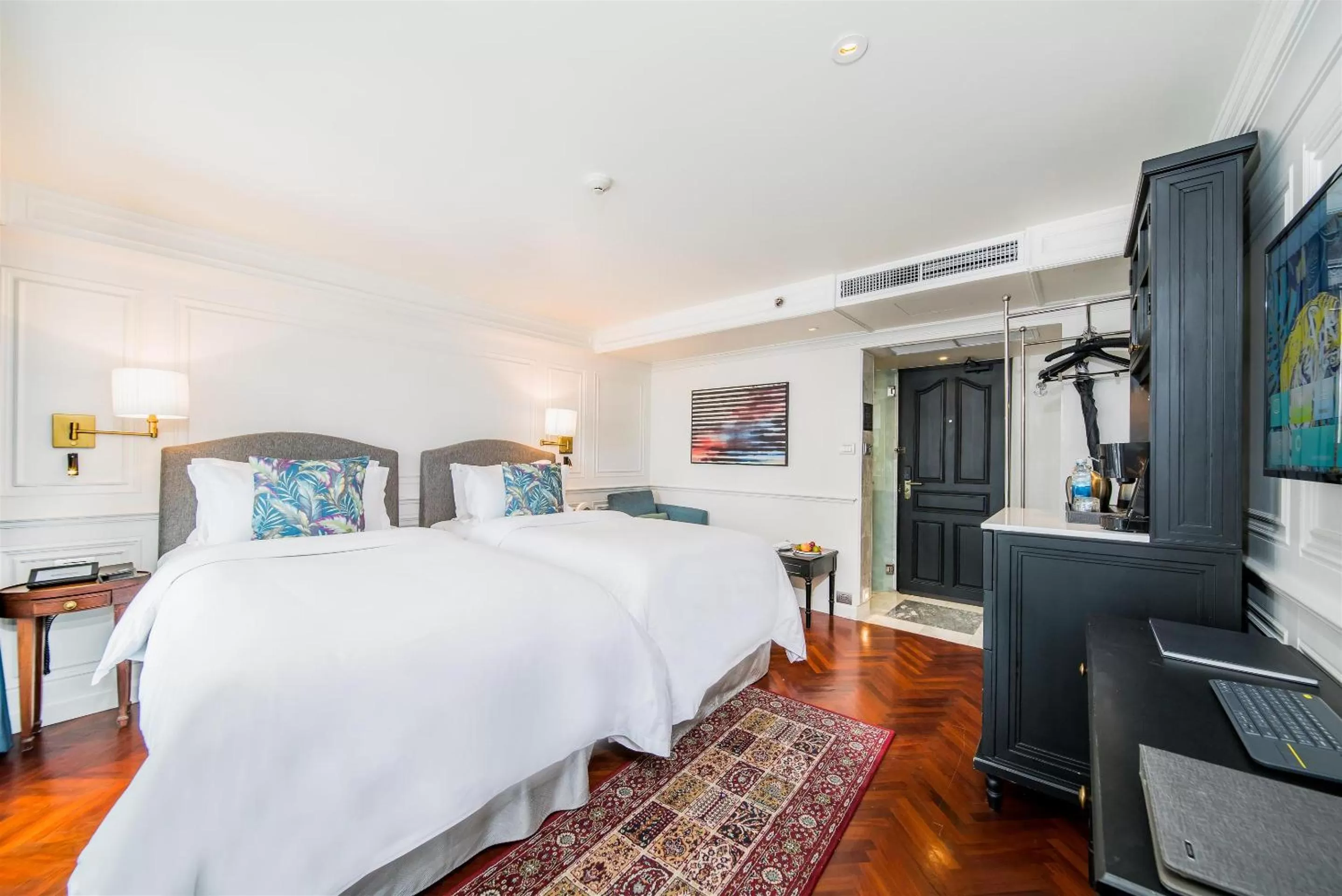 Bedroom, Bed in Akara Hotel