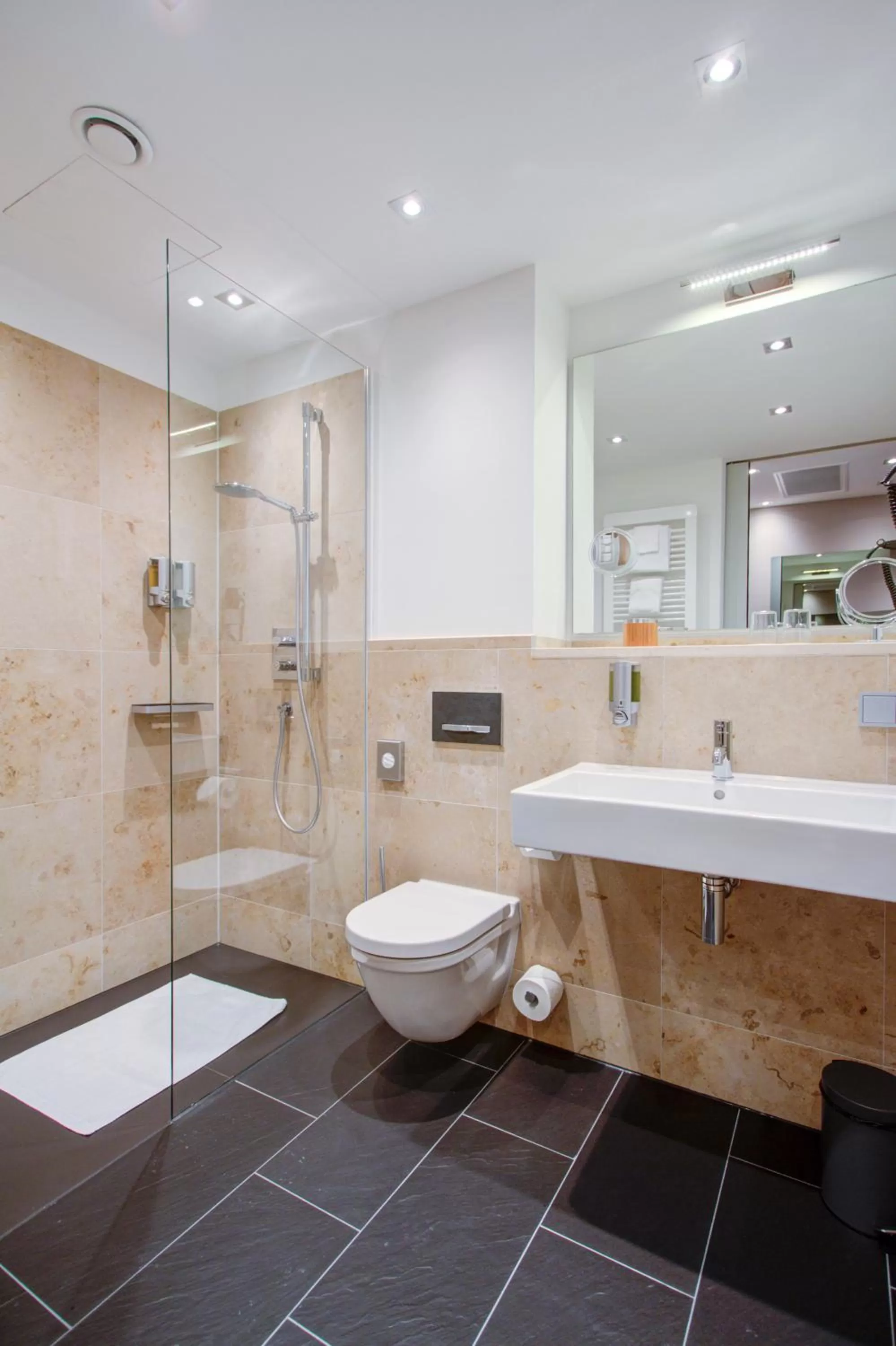 Shower in Qube Hotel Bahnstadt