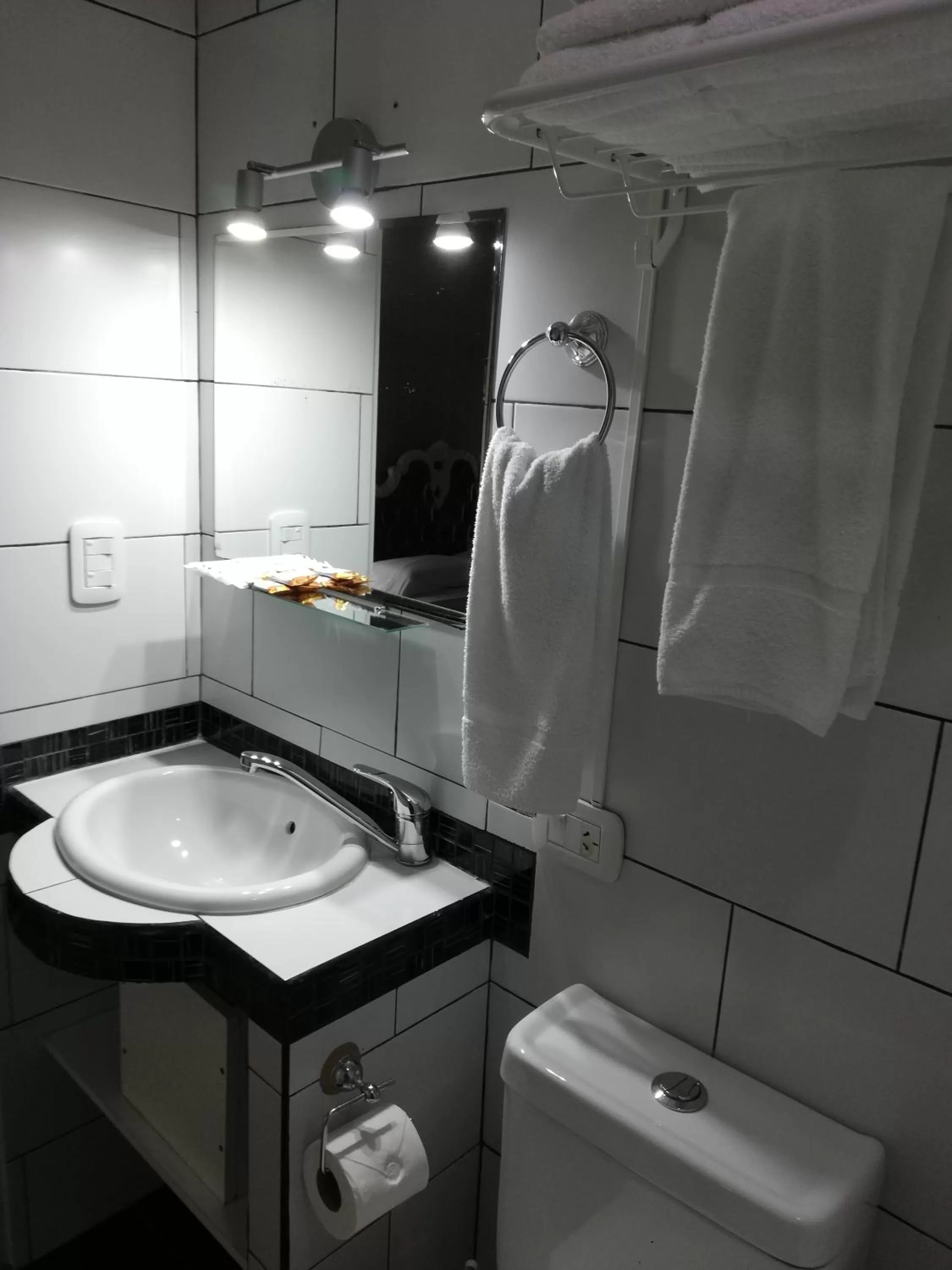 Bathroom in Casablanca Boutique Hotel Adrogué