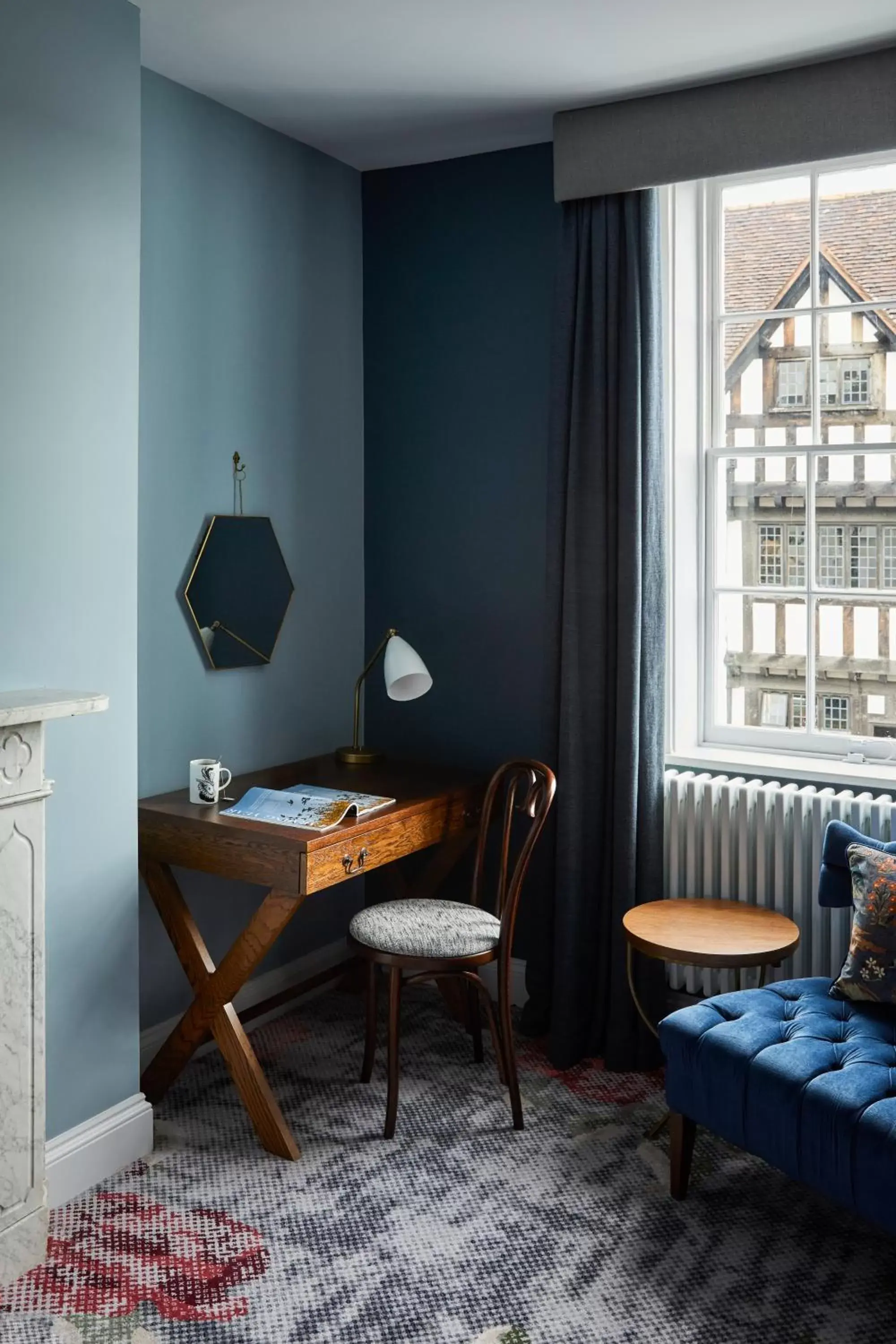 Queen Room - Disability Access in Hotel Indigo - Stratford Upon Avon, an IHG Hotel Queen Room - Disability Access in Hotel Indigo - Stratford Upon Avon, an IHG Hotel