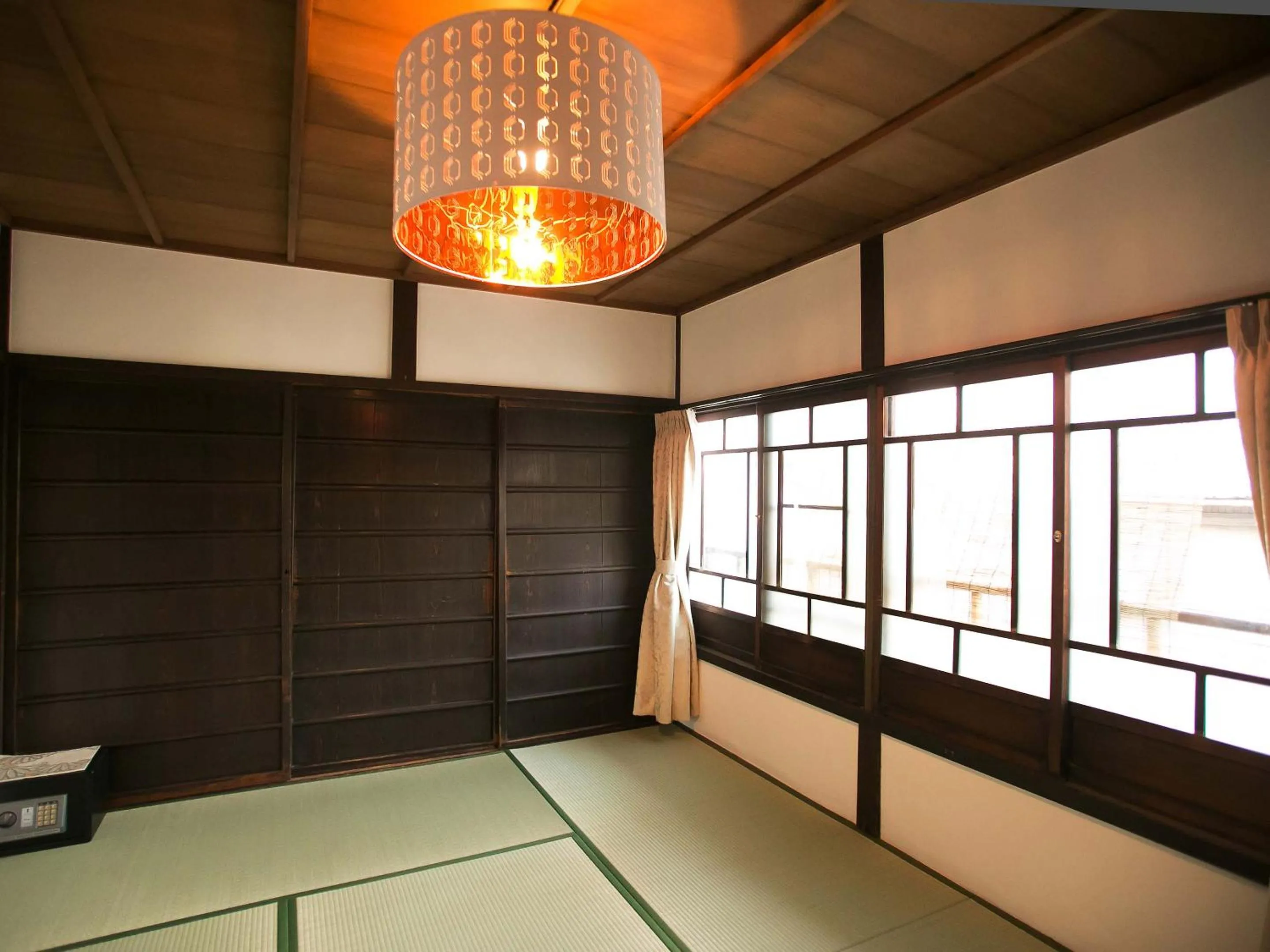 Photo of the whole room in Guesthouse HANA Nishijin
