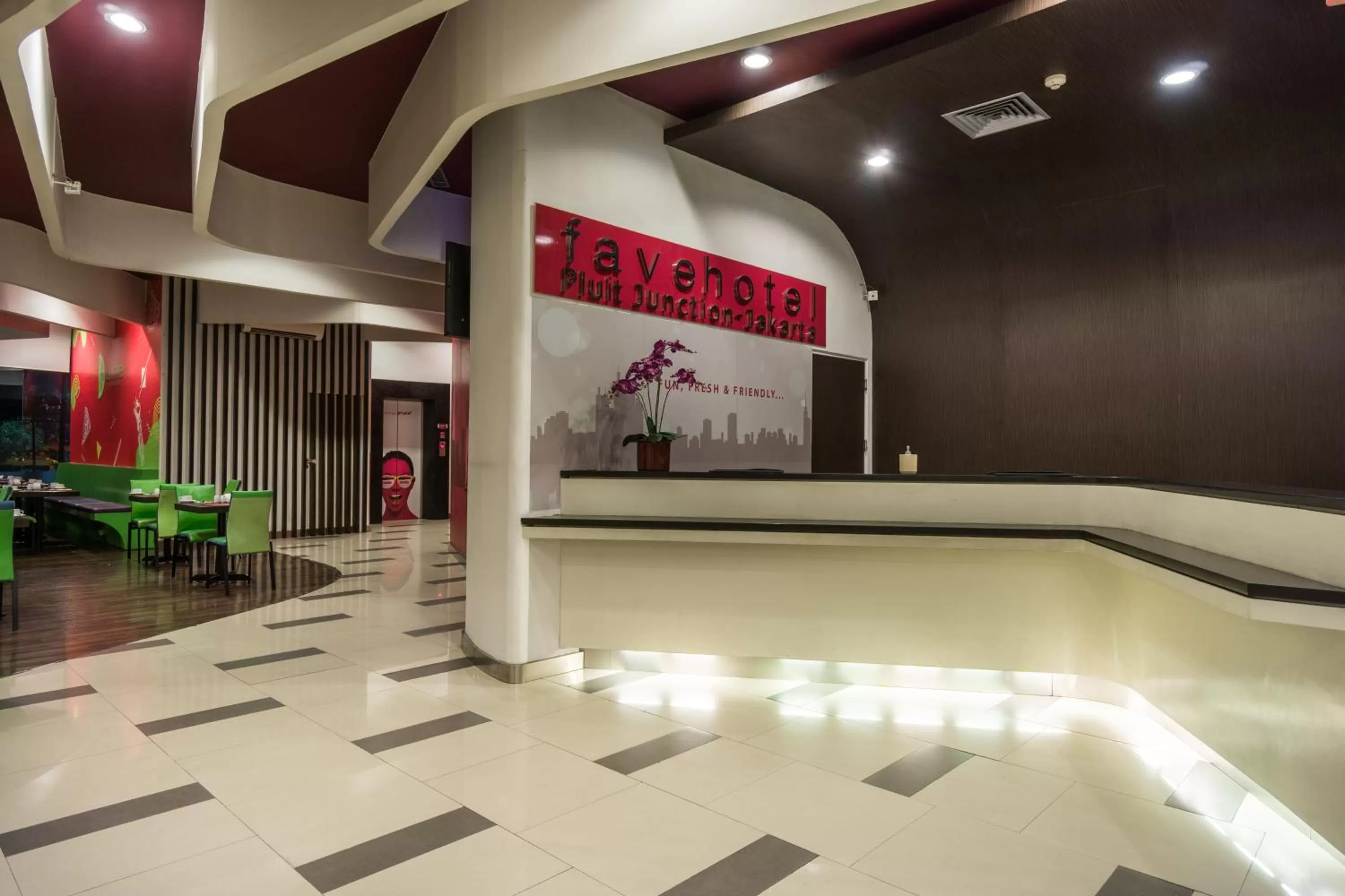 Lobby or reception in favehotel Pluit Junction