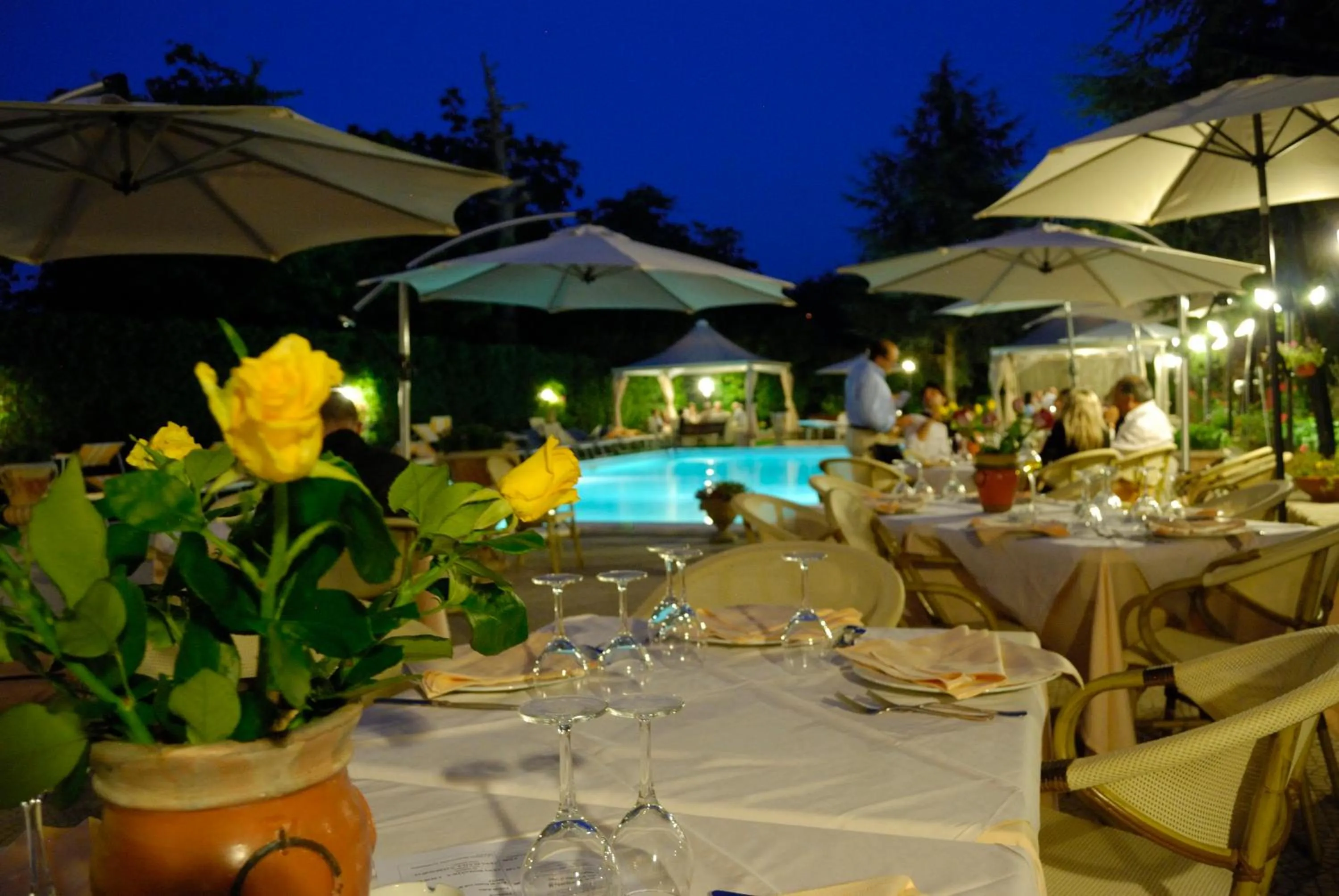 Restaurant/places to eat in Hotel Caserta Antica