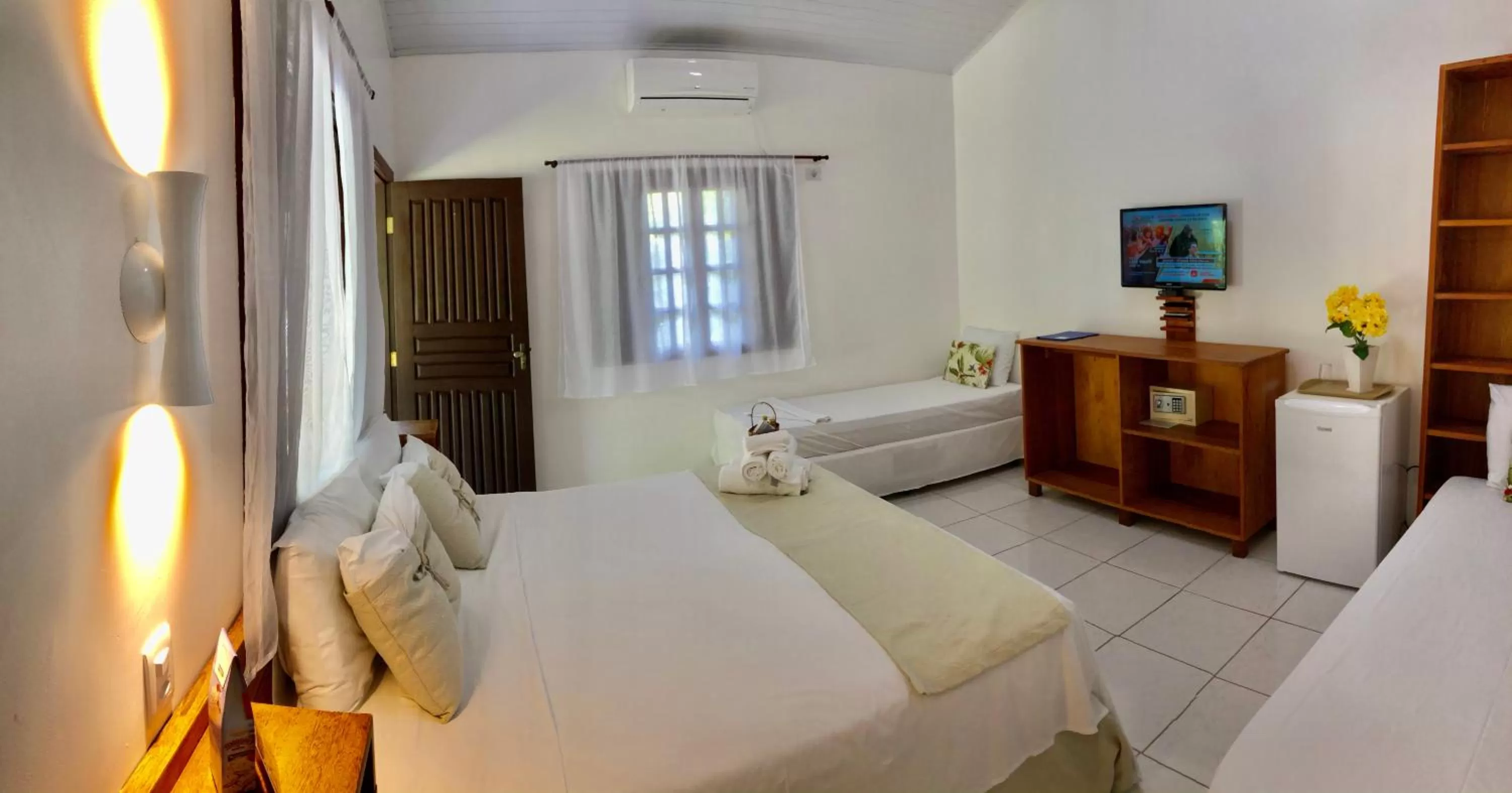 Queen Suite with Spa Bath in Hotel Bosques do Massaguaçu