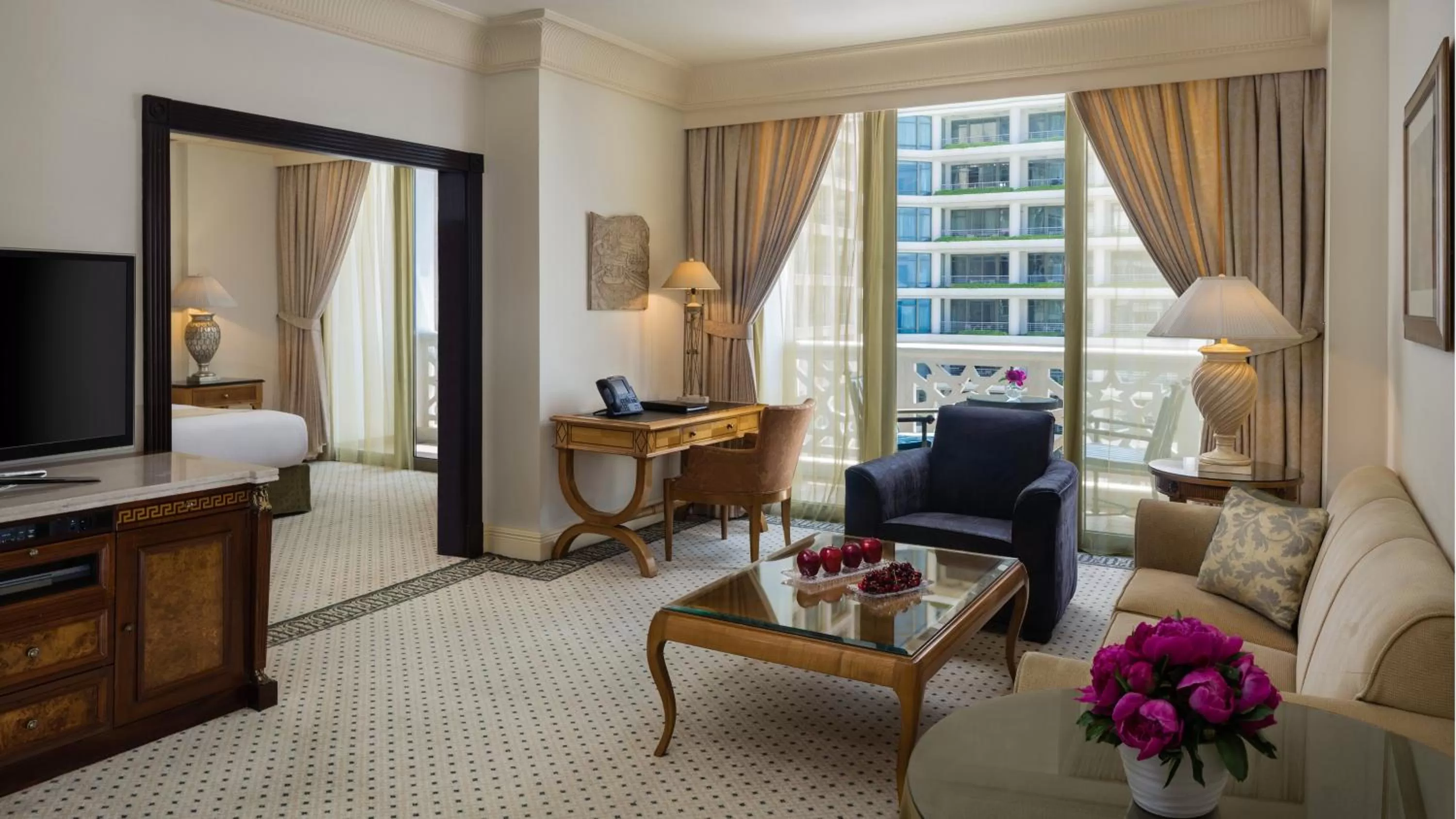 Photo of the whole room in InterContinental Phoenicia Beirut by IHG