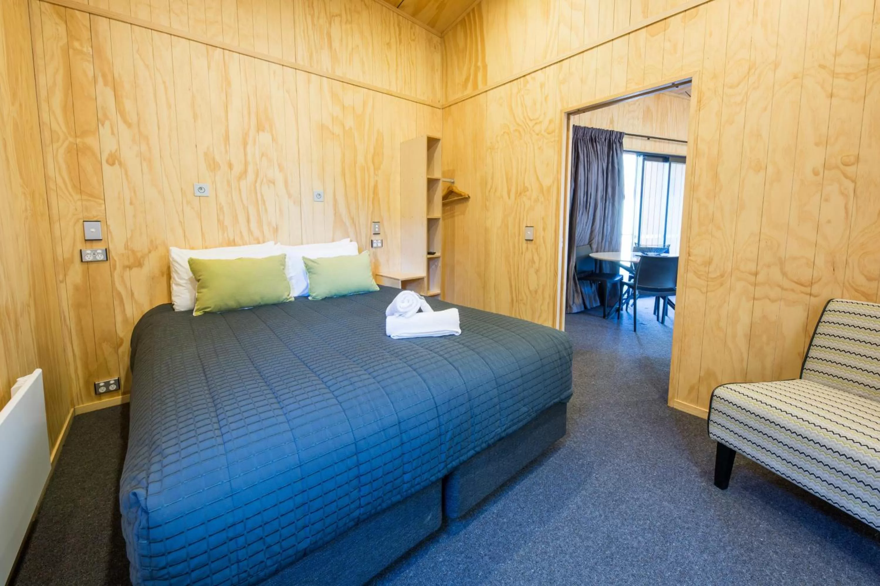 Bedroom in Apartments at Queenstown TOP 10 Holiday Park