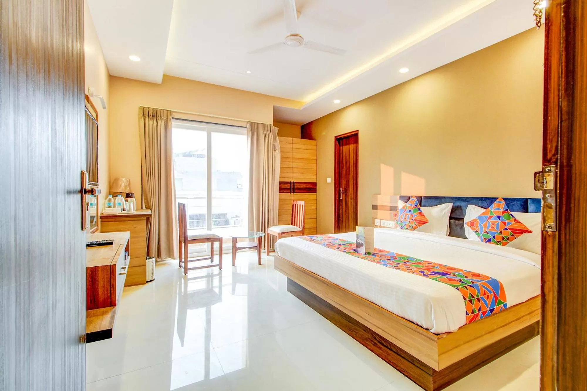 Bedroom, Bed in FabHotel 7th Crossing Malviya Nagar