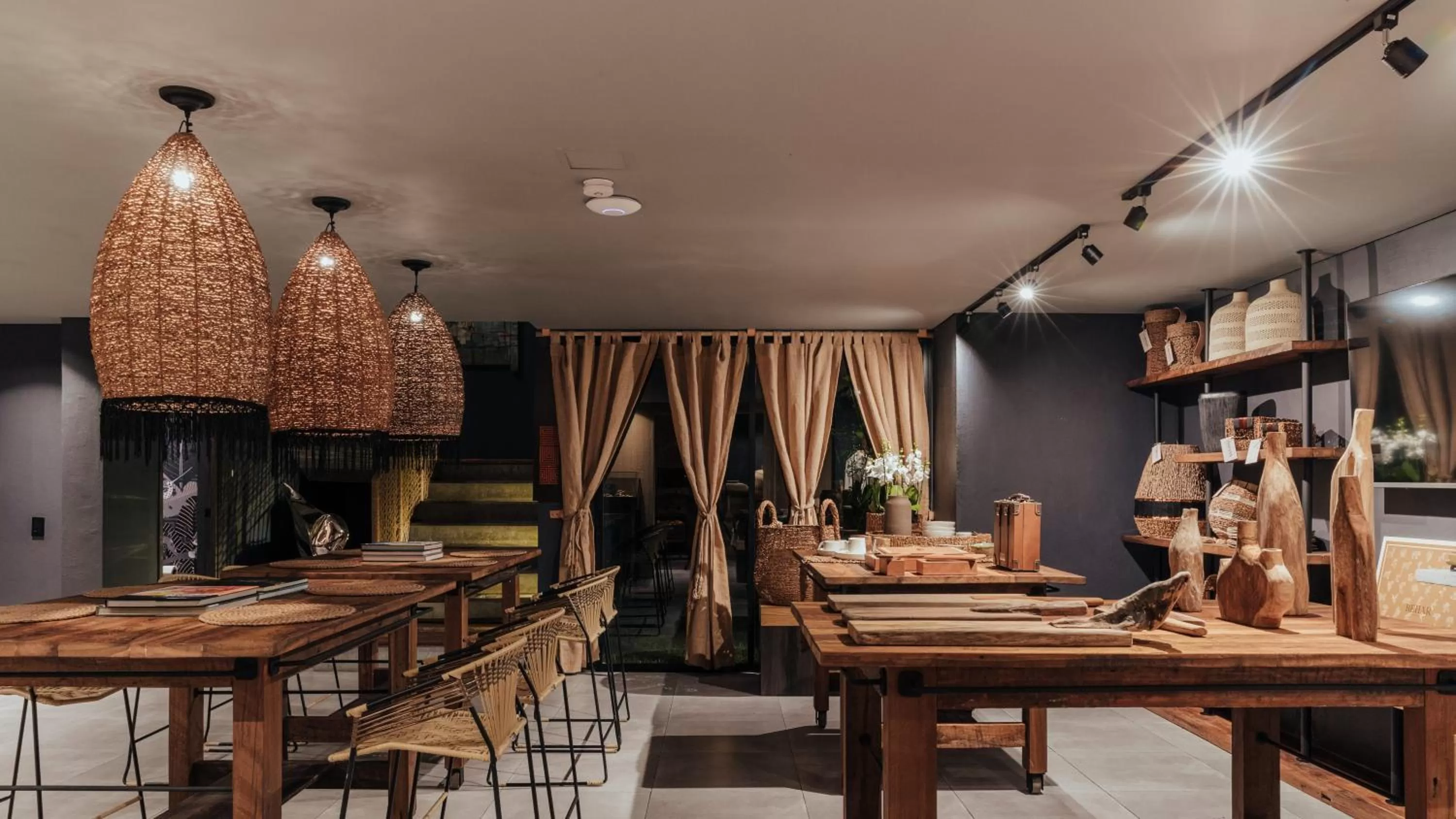 Communal lounge/ TV room, Restaurant/Places to Eat in Sui Posada Boutique