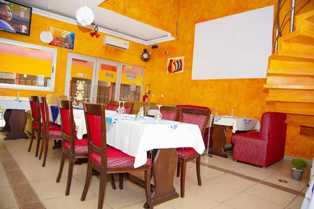 Restaurant/Places to Eat in Cypa Hotel