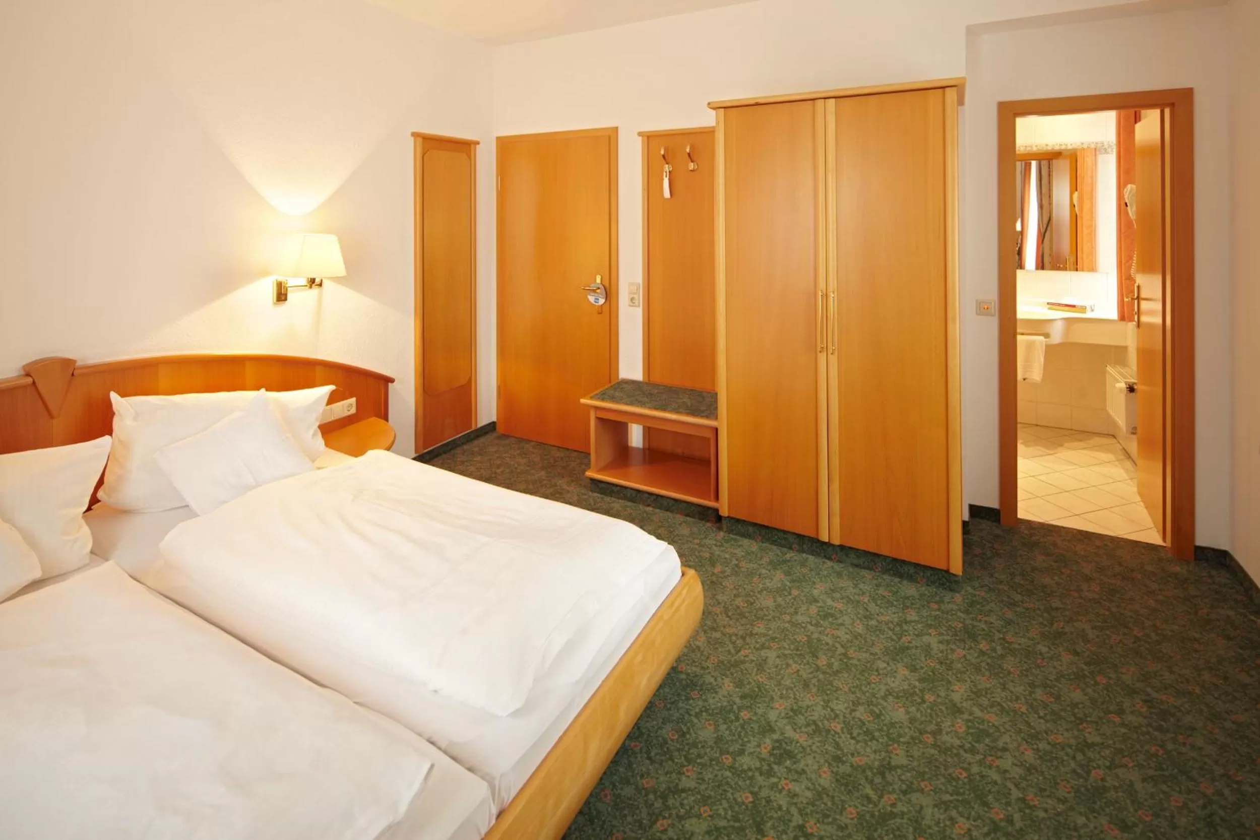 Photo of the whole room, Bed in Hotel zum Hirsch