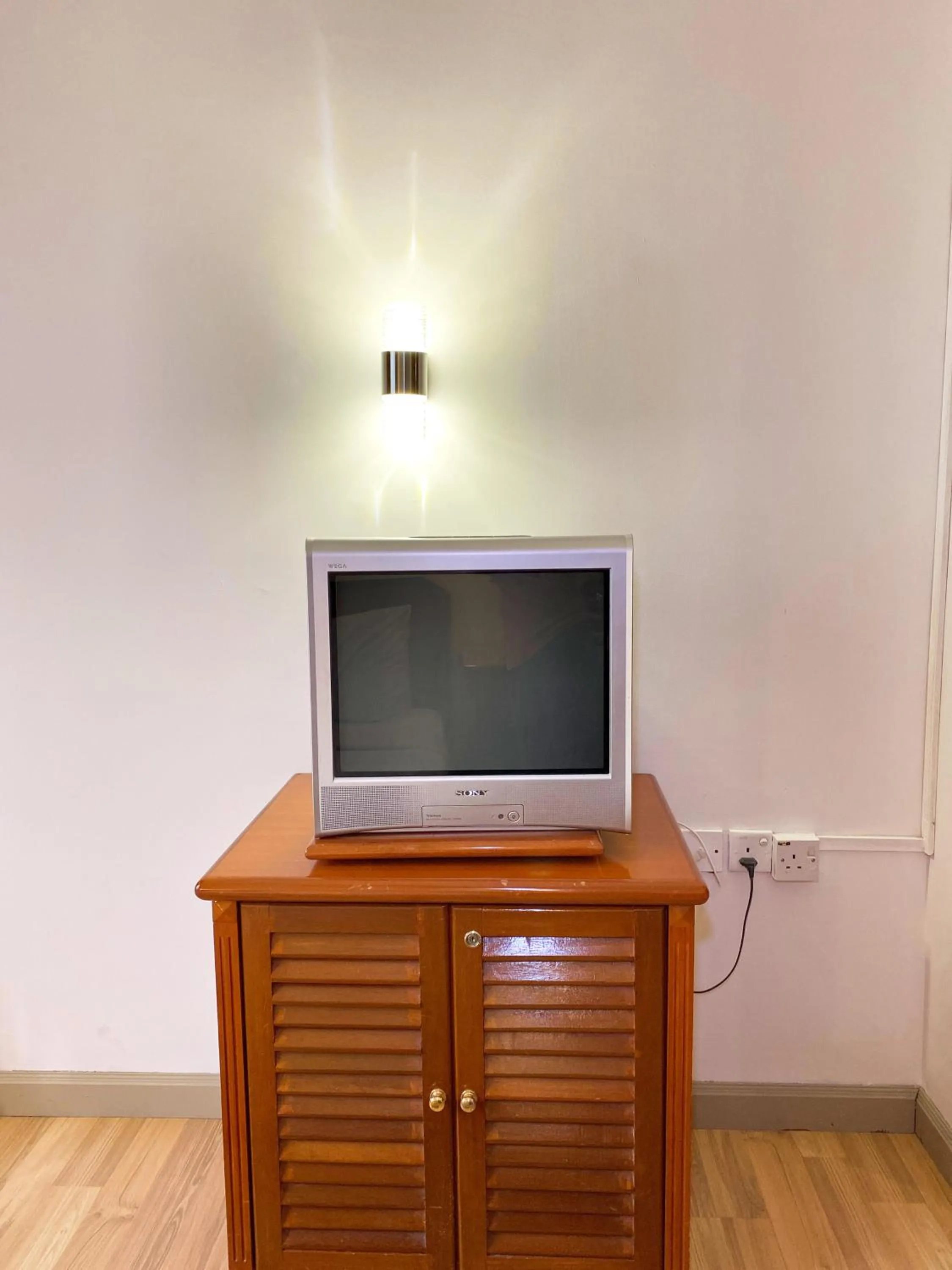 Communal lounge/ TV room in Hotel Sandakan