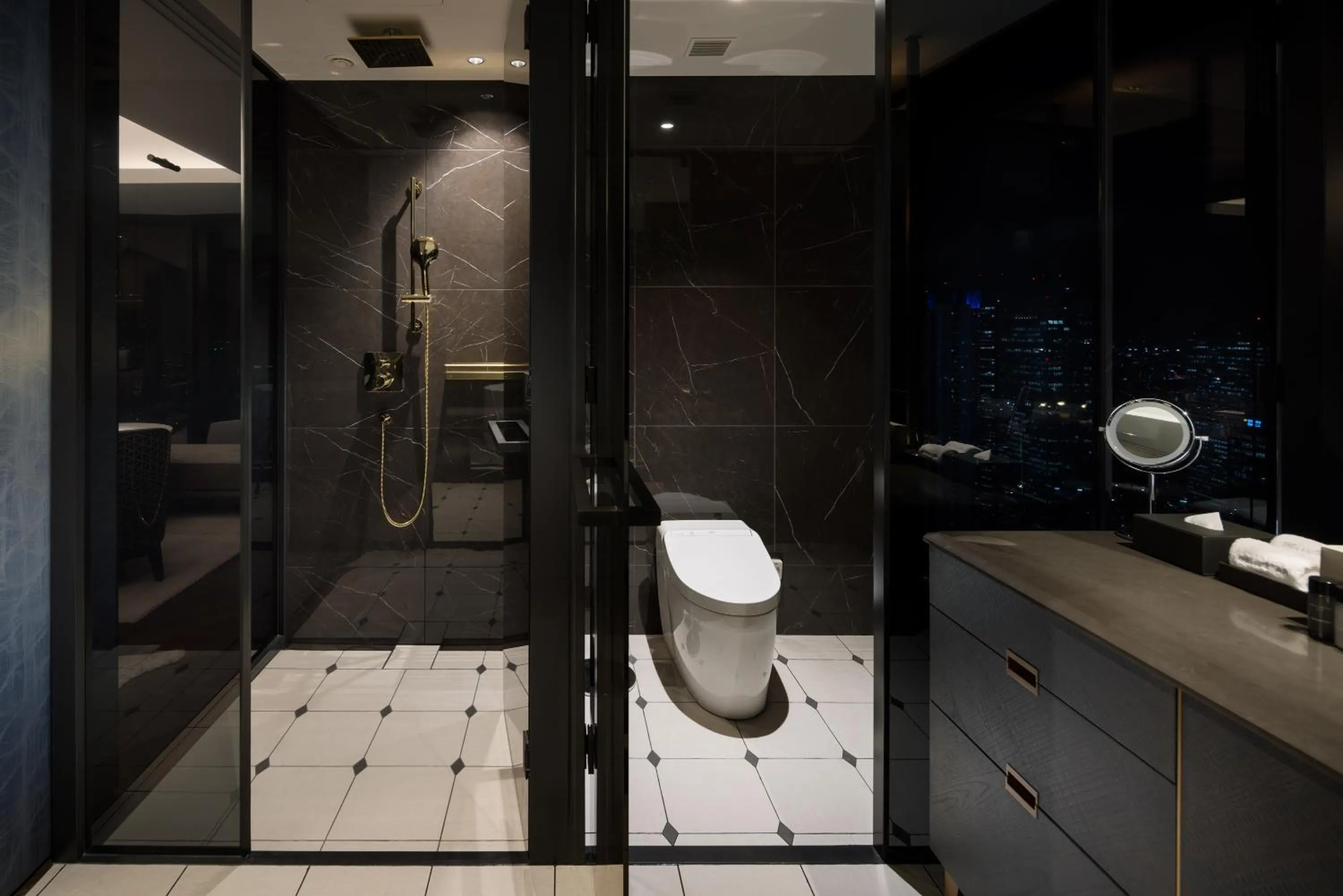 Bathroom in BELLUSTAR TOKYO, A Pan Pacific Hotel