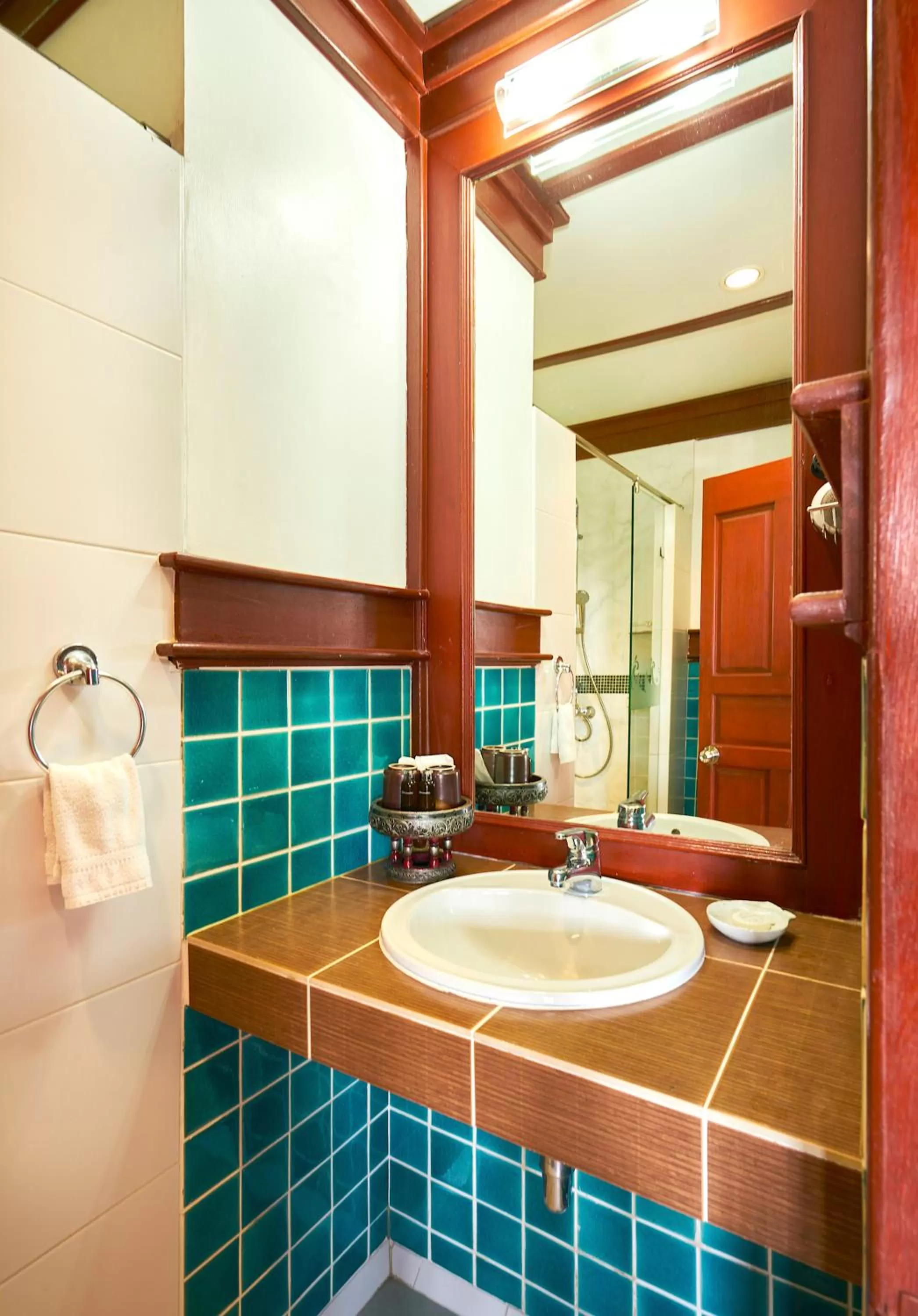 Shower in Ruenkanok Thaihouse Resort