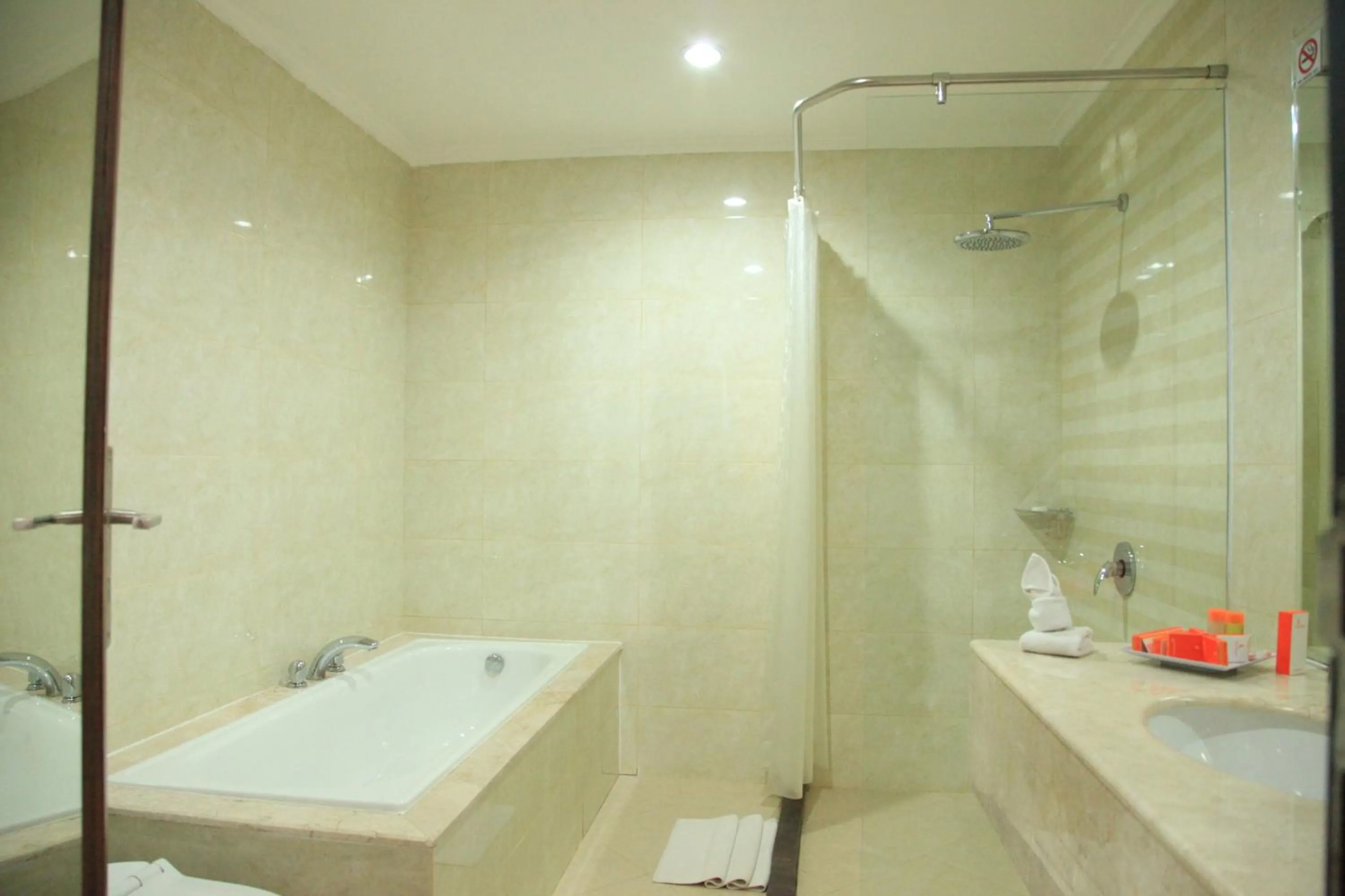 Aerotel Smile Losari