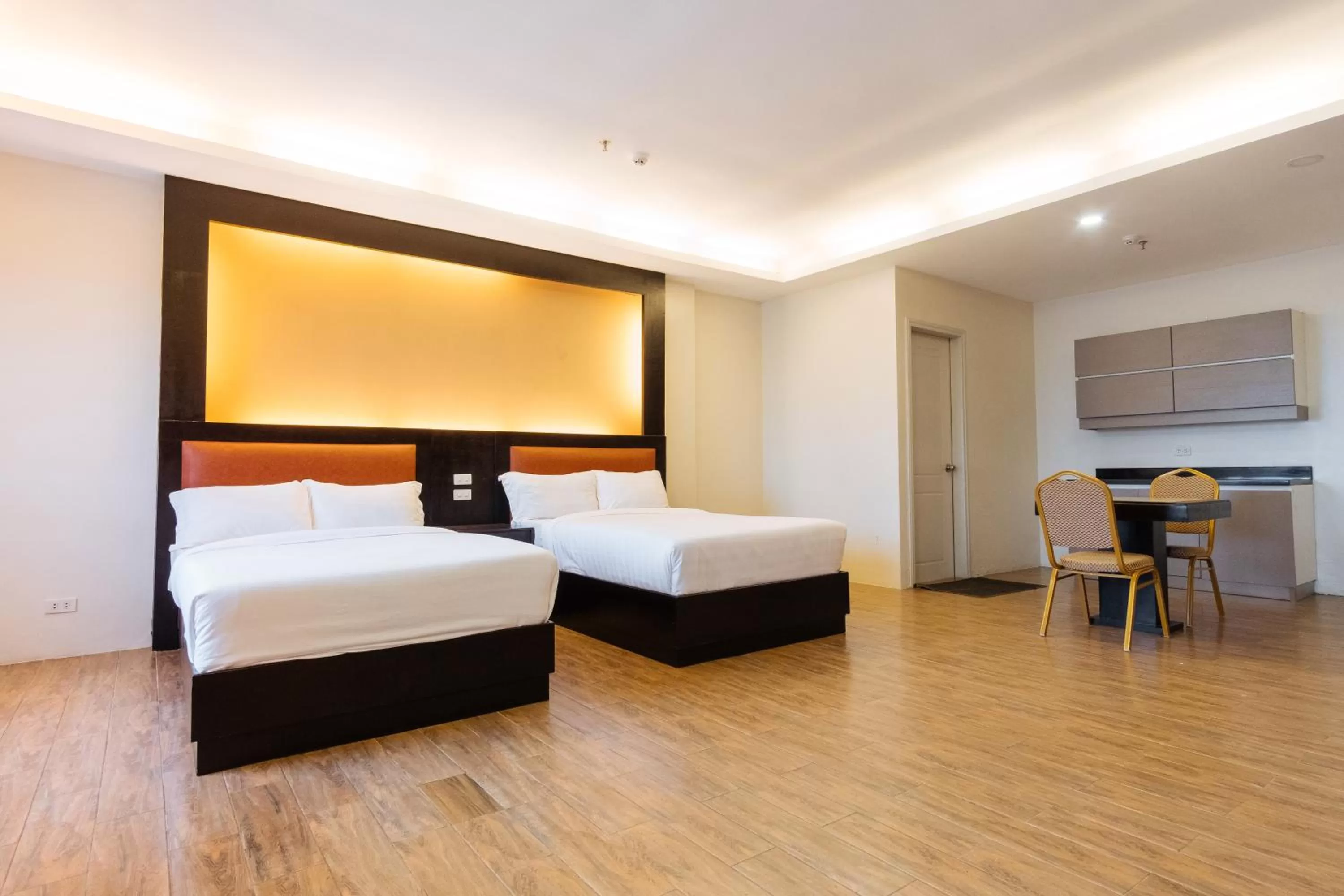 Bed in Northpointe Residences