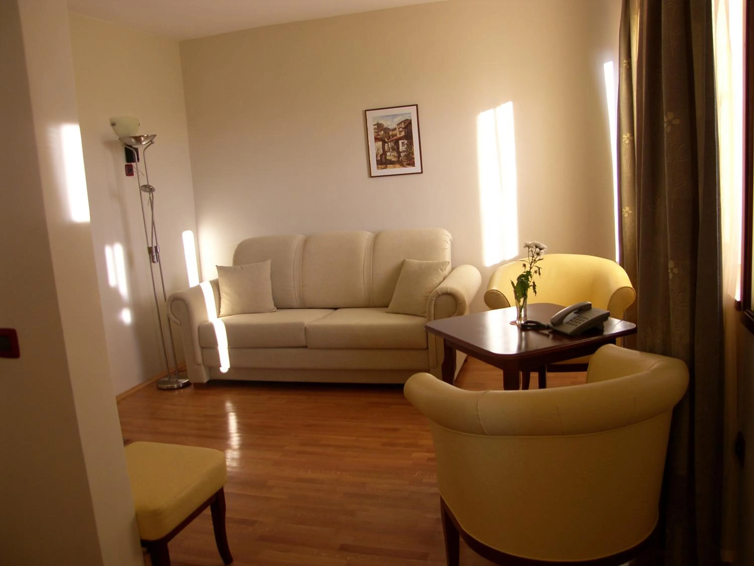 Living room in Meridian Hotel Bolyarski