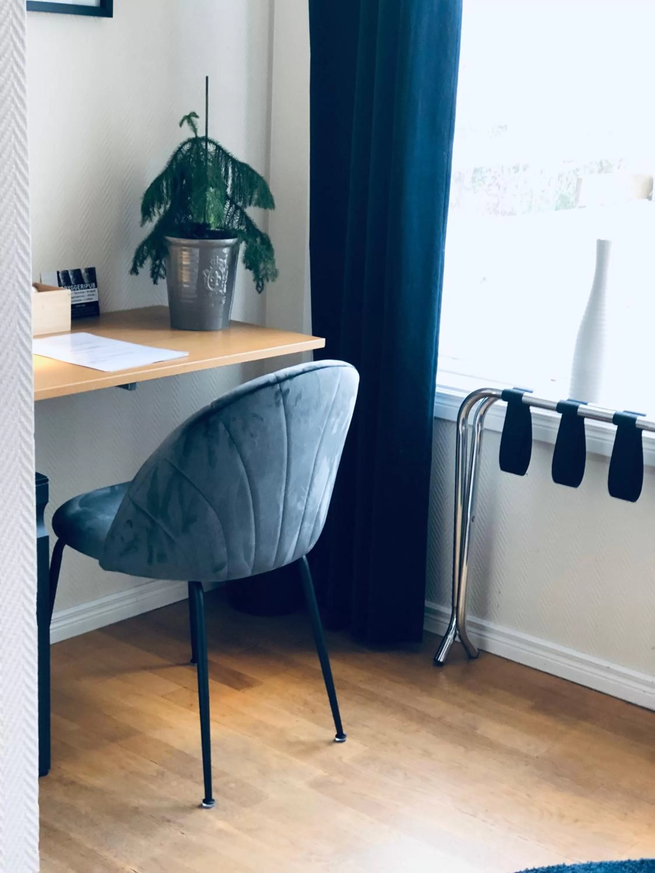 Seating area in Treetop Spa Hangout & Hotel
