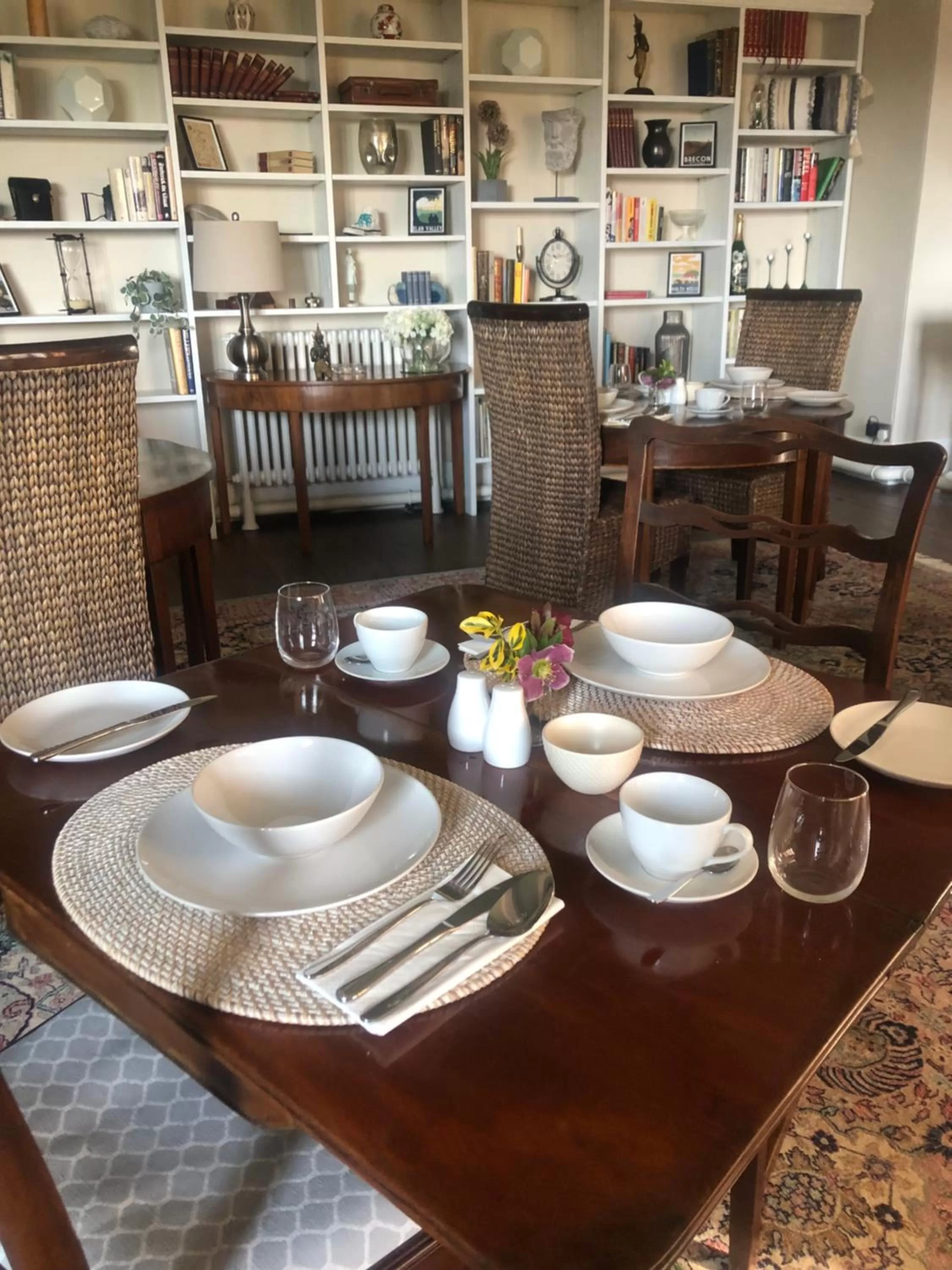 Library, Restaurant/Places to Eat in The Skreen