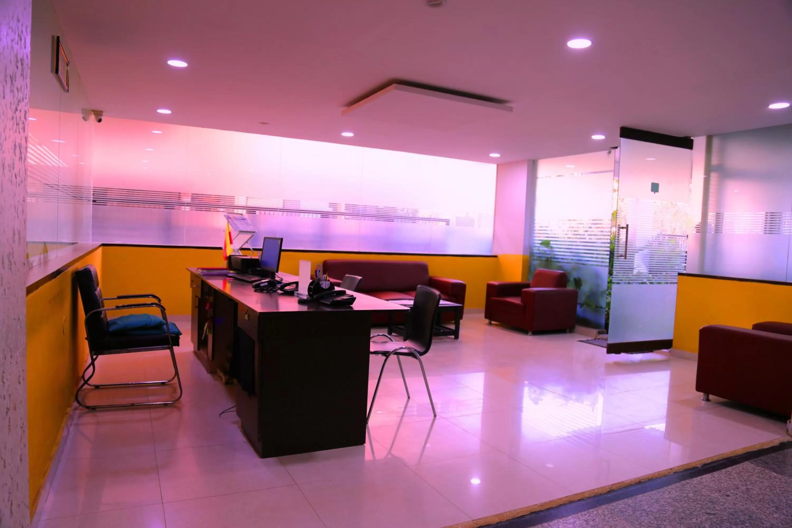 Lobby or reception in Airport Gateway Hotel