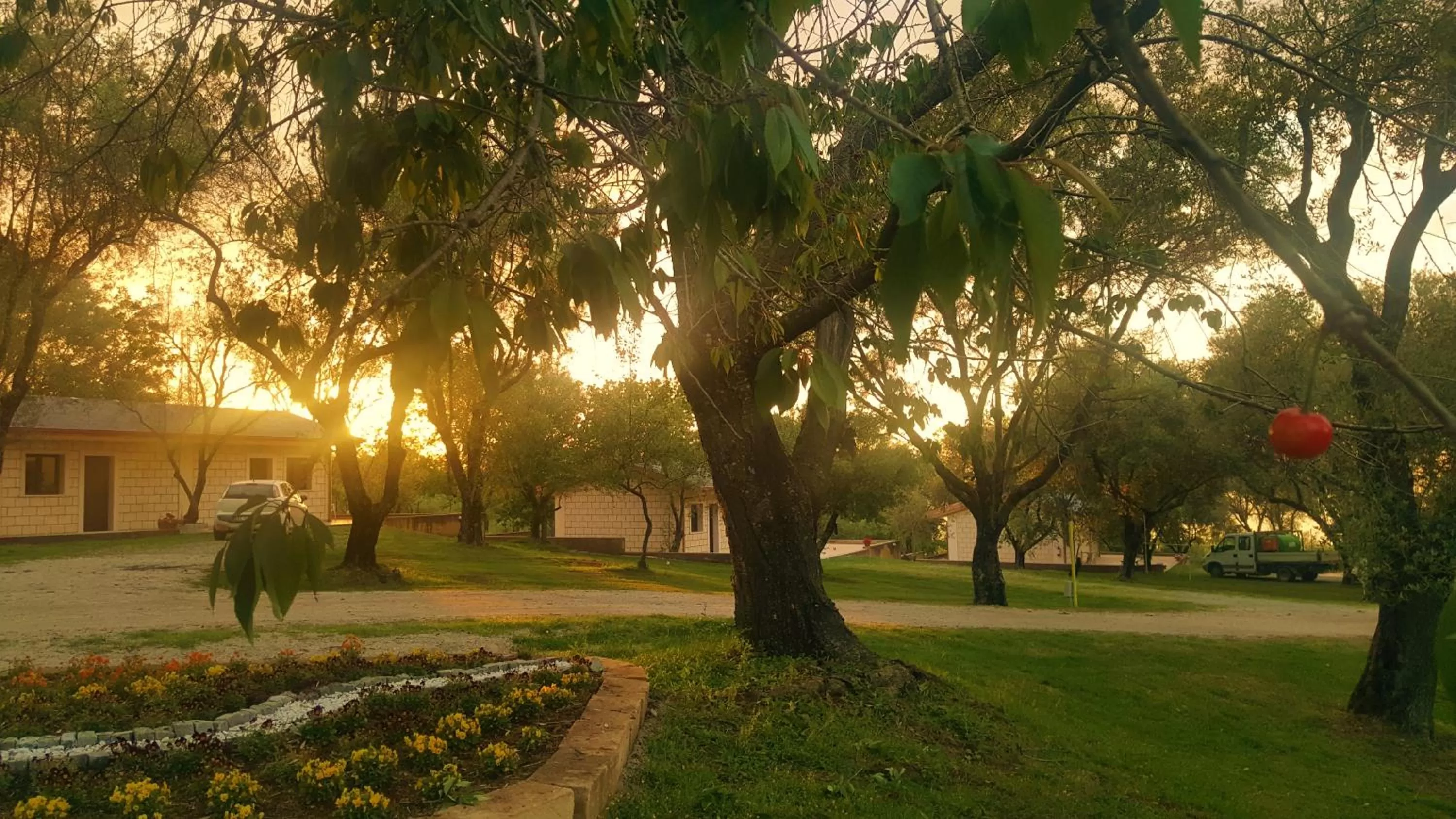 Garden in Green Park Hotel & Residence