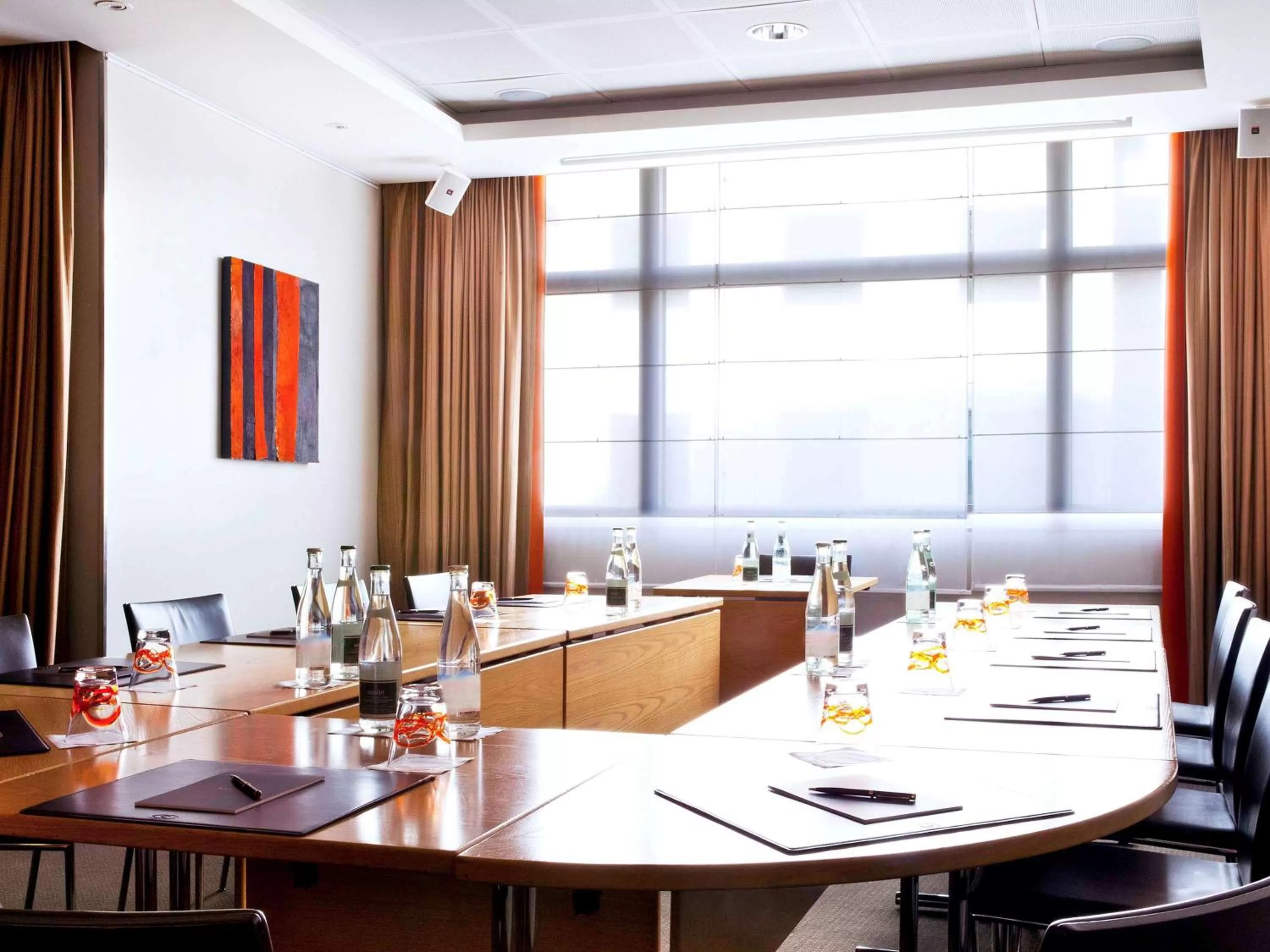 On site in Nest Hotel Paris la Défense - MGallery Collection