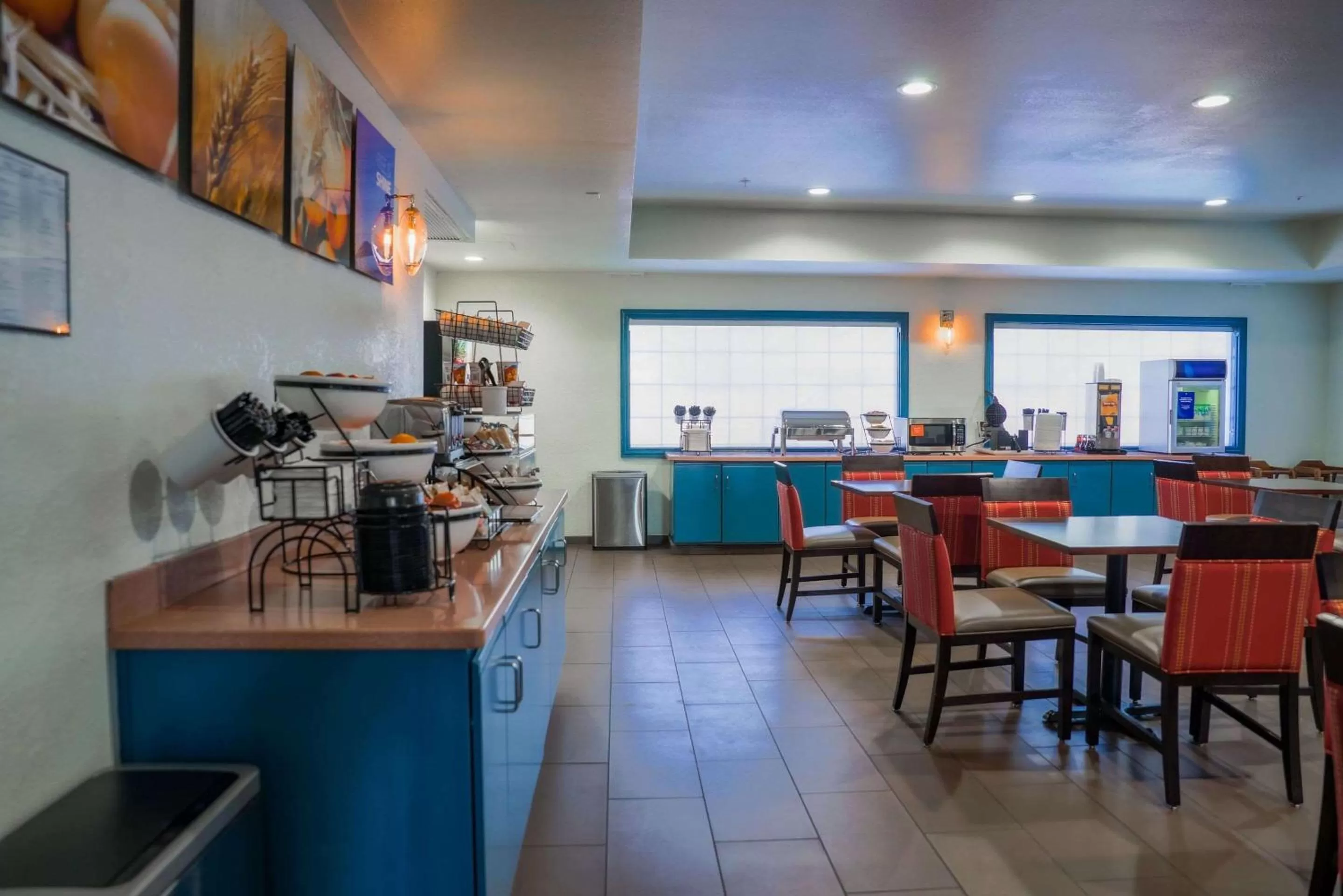 Breakfast in Comfort Inn & Suites Sierra Vista near Ft Huachuca