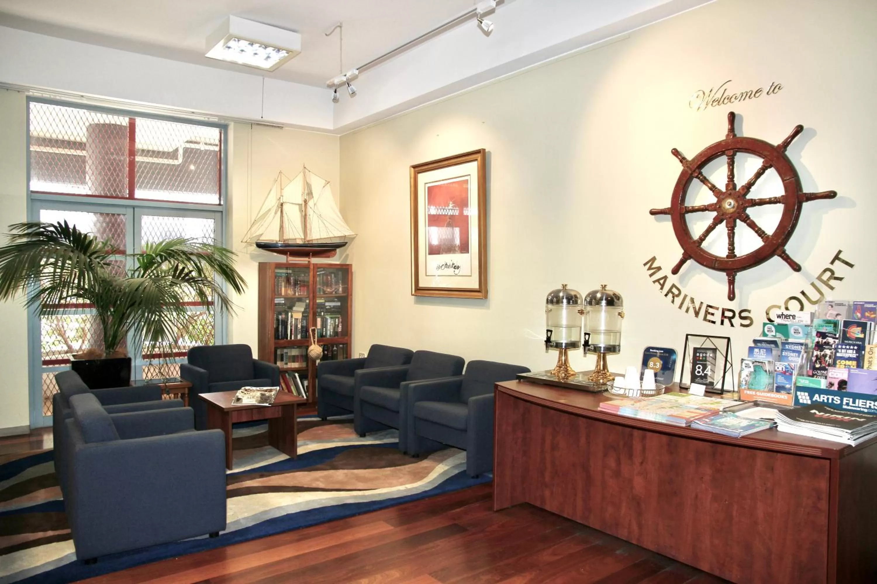 Lobby or reception in Mariners Court Hotel Sydney