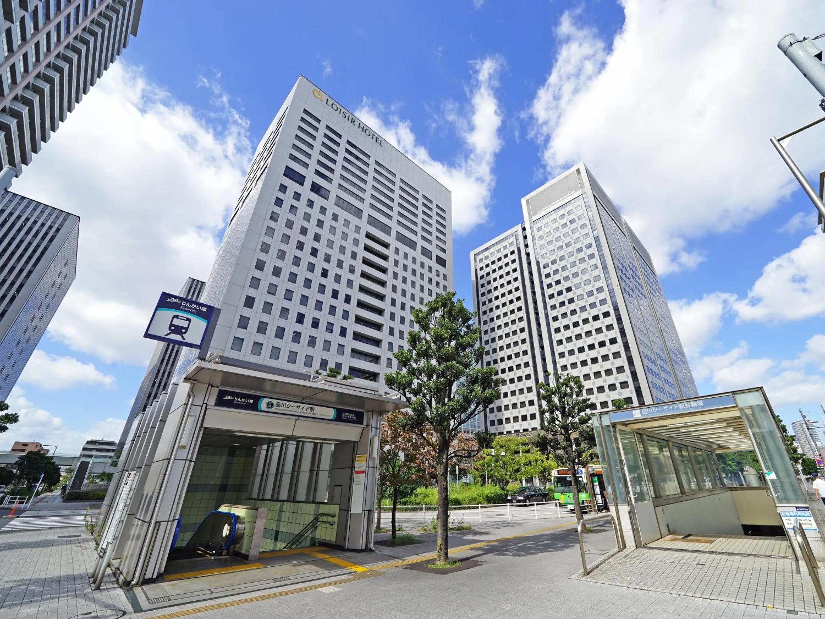 Property building in LOISIR HOTEL SHINAGAWA SEASIDE