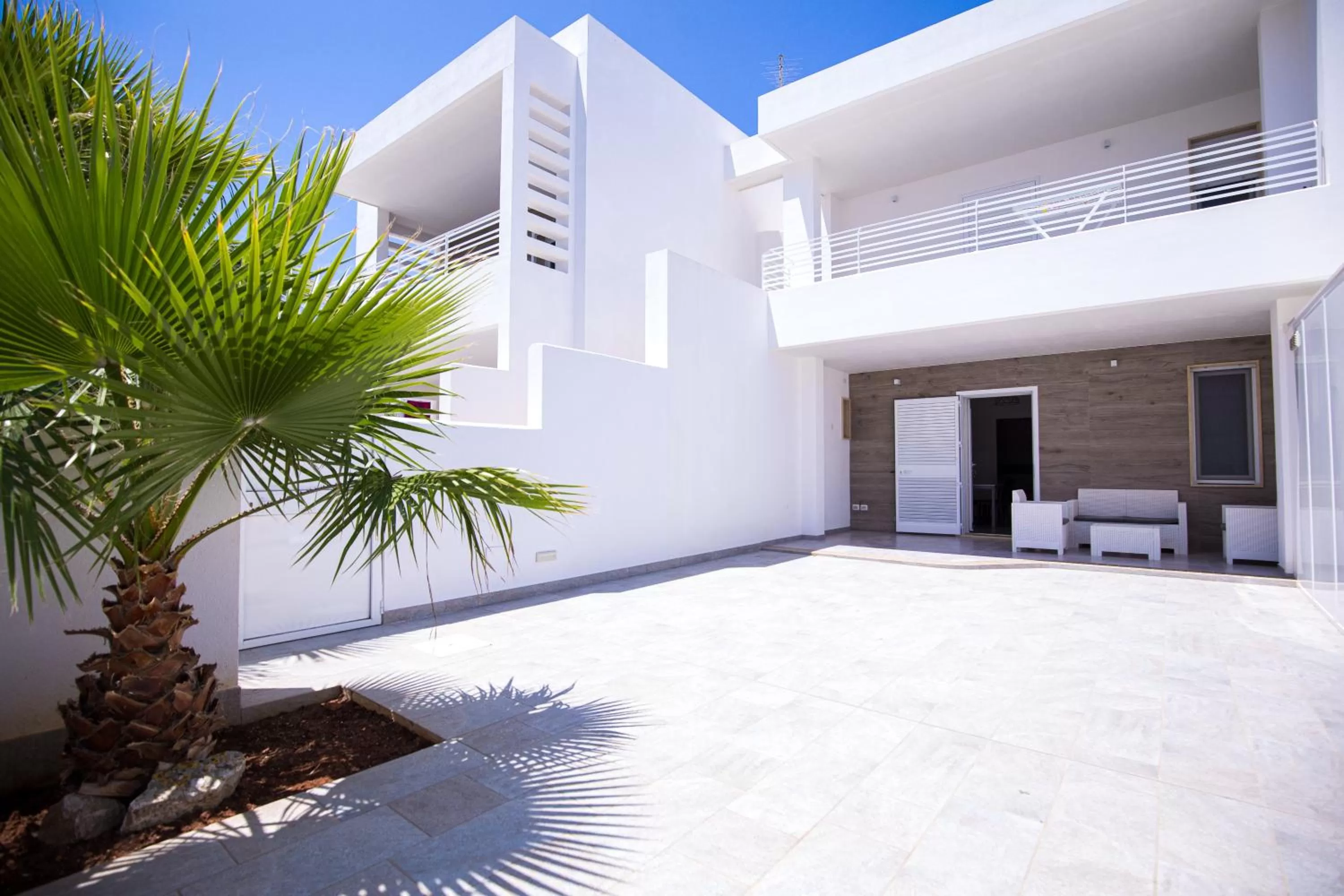 Garden in Donnosanto Residence Pantanagianni