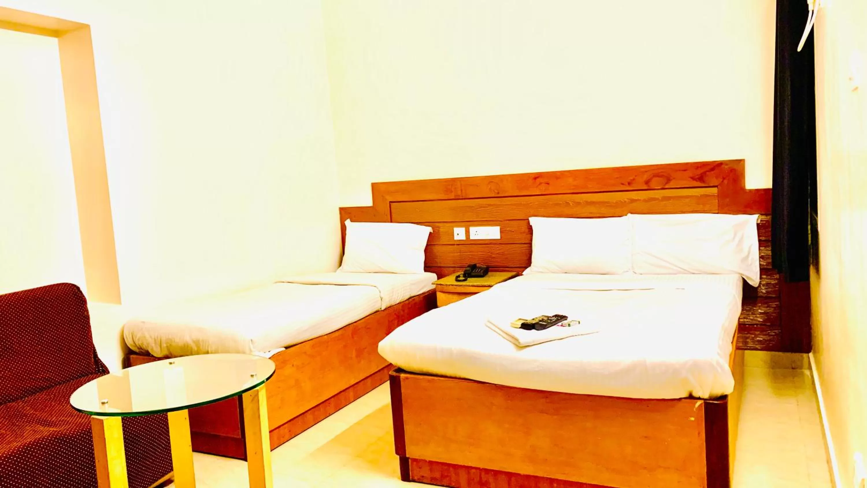 Bed in Half Moon Palace Chennai