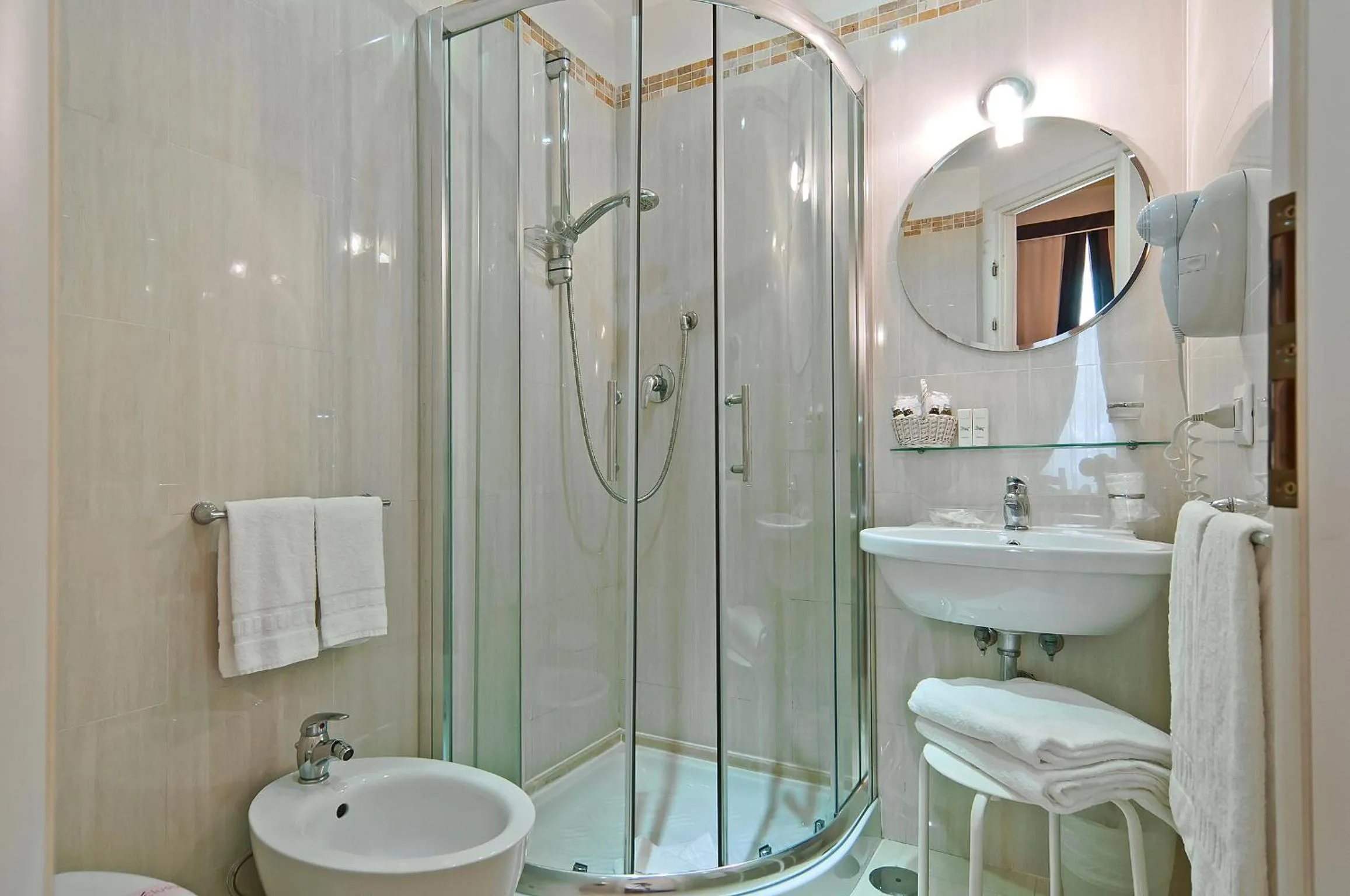 Shower in Le Clarisse Trastevere