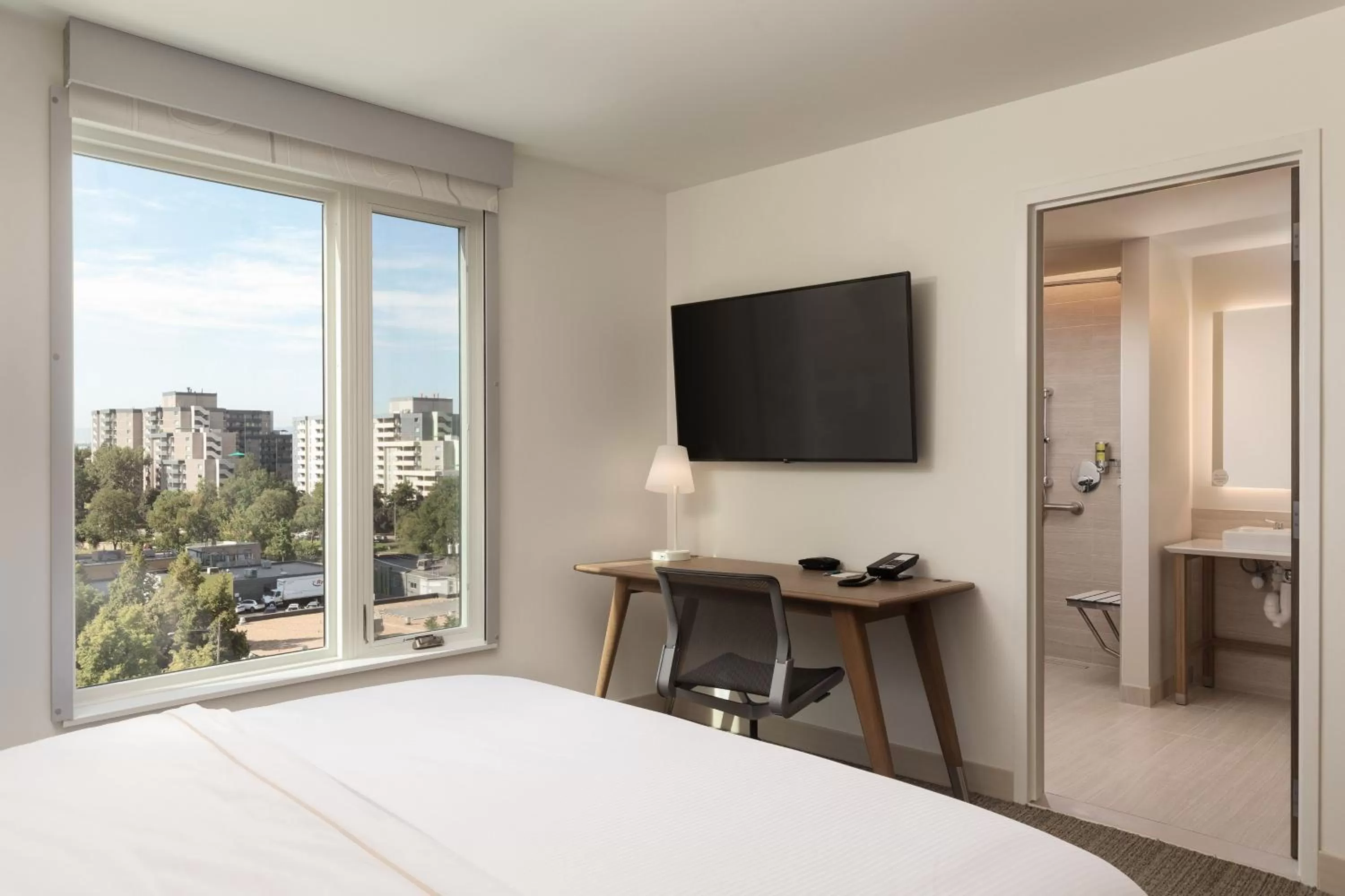 Photo of the whole room, Bed in Element Denver Downtown East