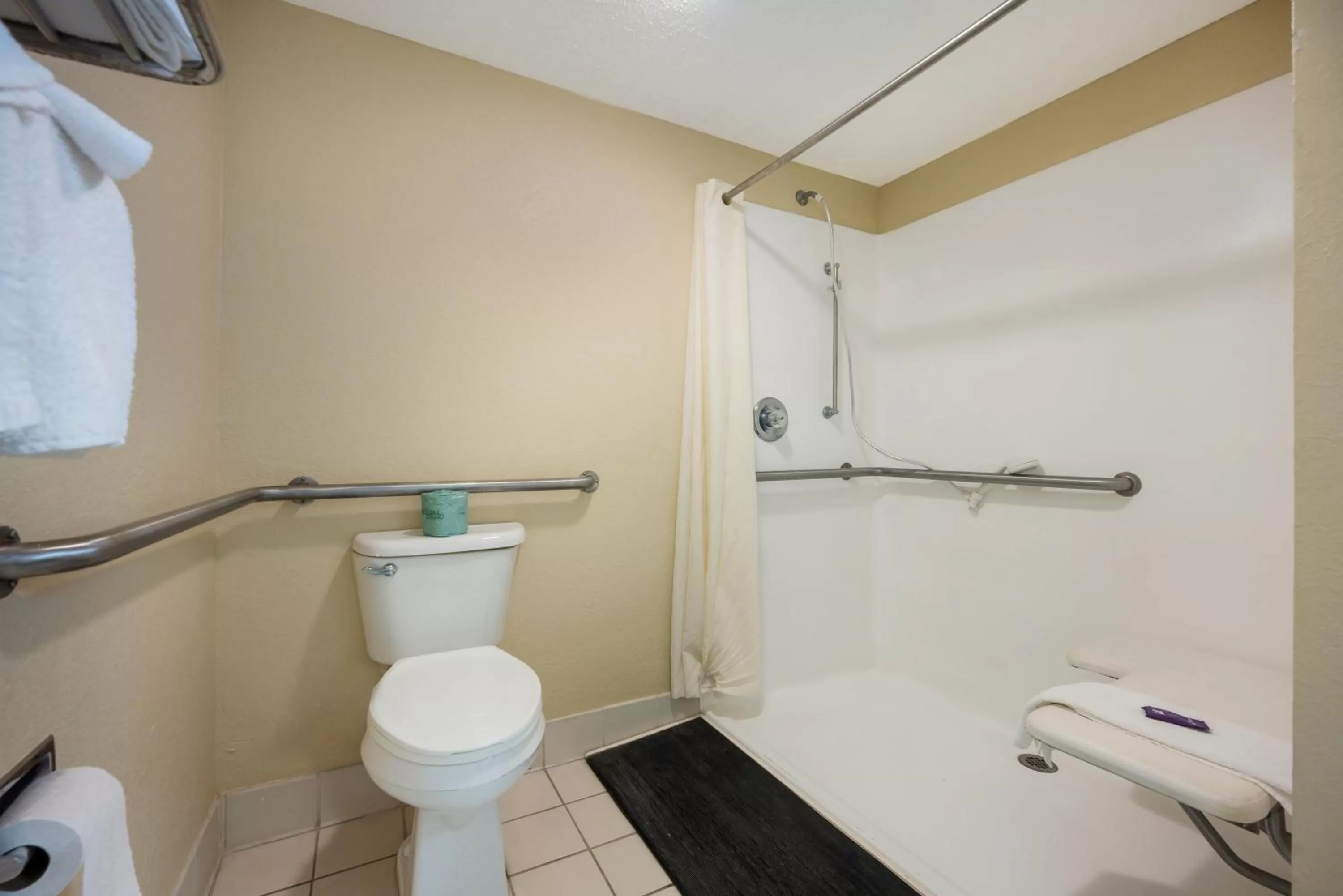 Shower in Knights Inn College Station