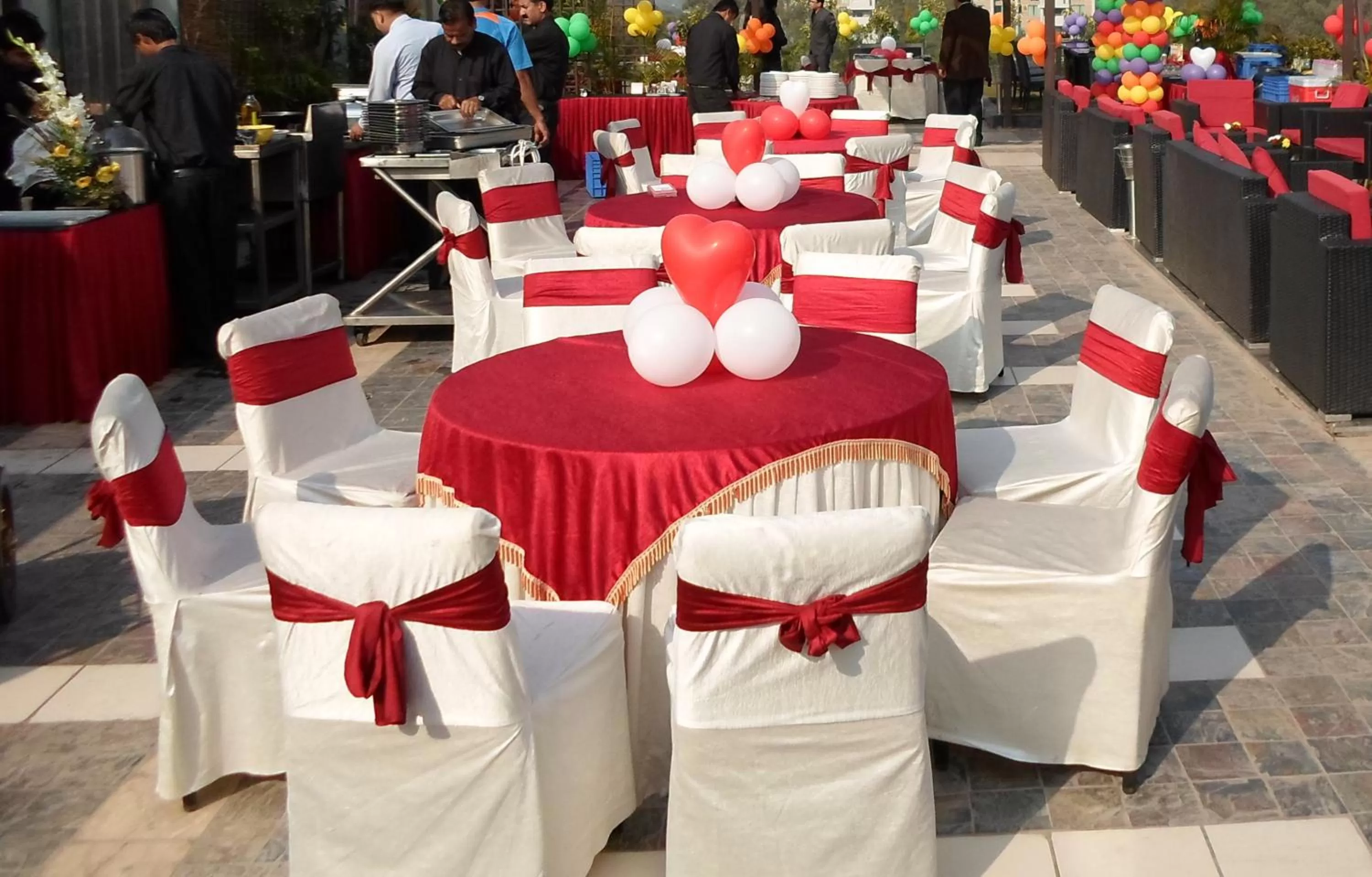 Restaurant/places to eat in Hotel Oyster