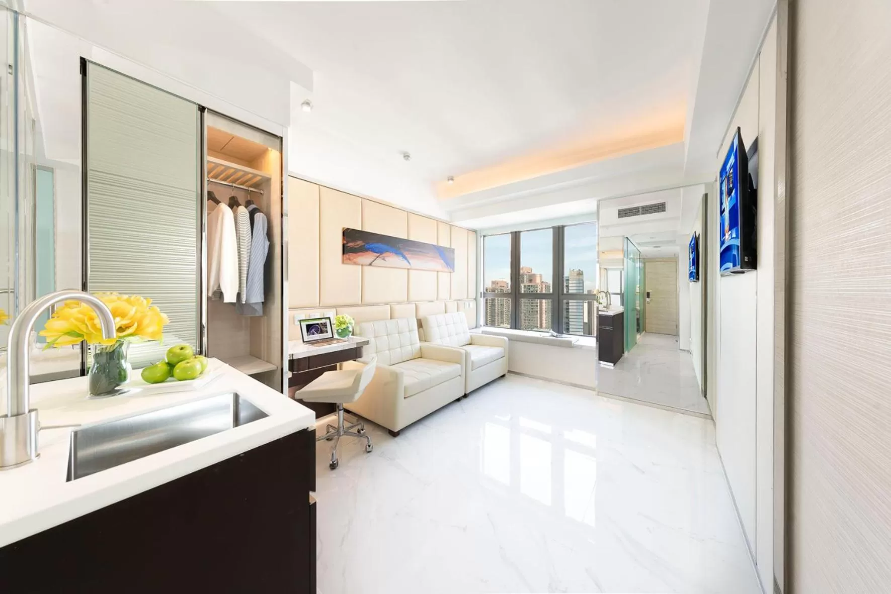 TV and multimedia in iclub AMTD Sheung Wan Hotel