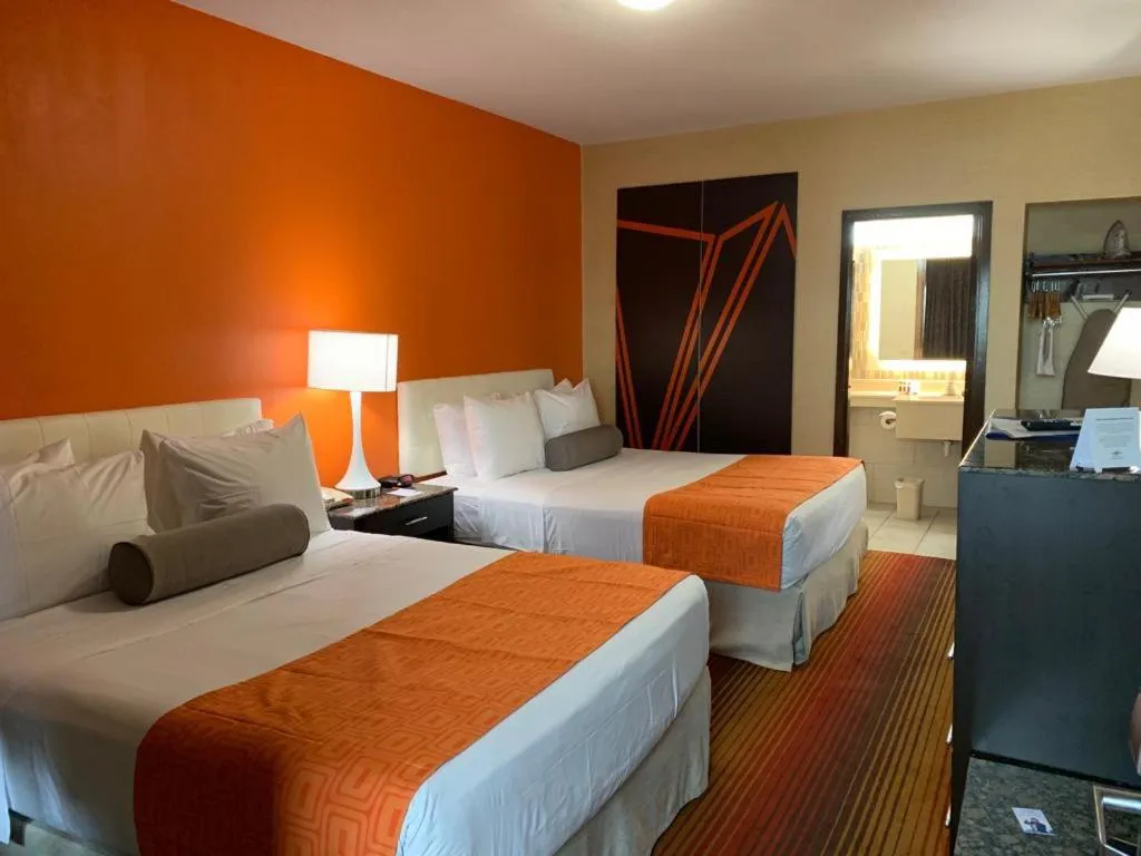 Bed in Howard Johnson by Wyndham North Bergen