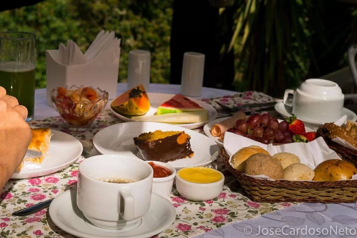 Breakfast in Pousada Serra do Luar